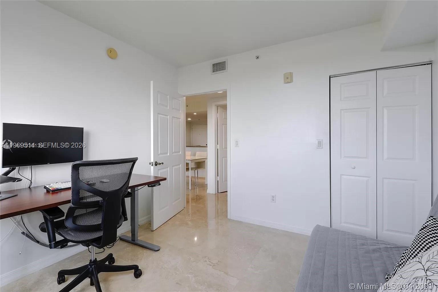 KEYSTONE VILLAS II CONDO - Residential Lease