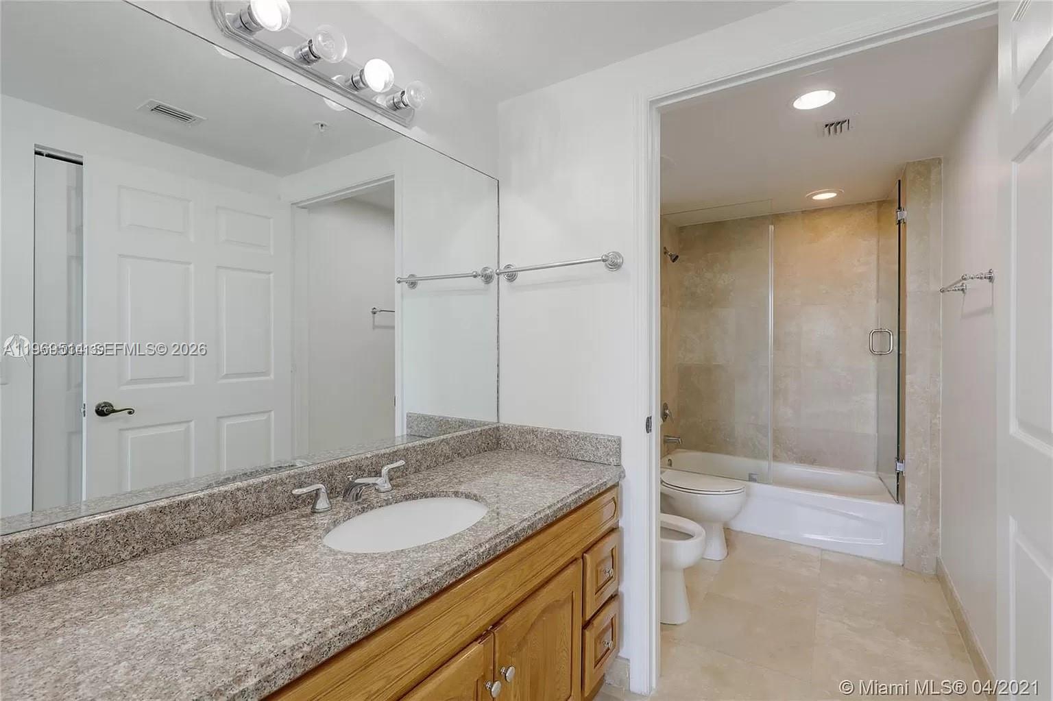 KEYSTONE VILLAS II CONDO - Residential Lease