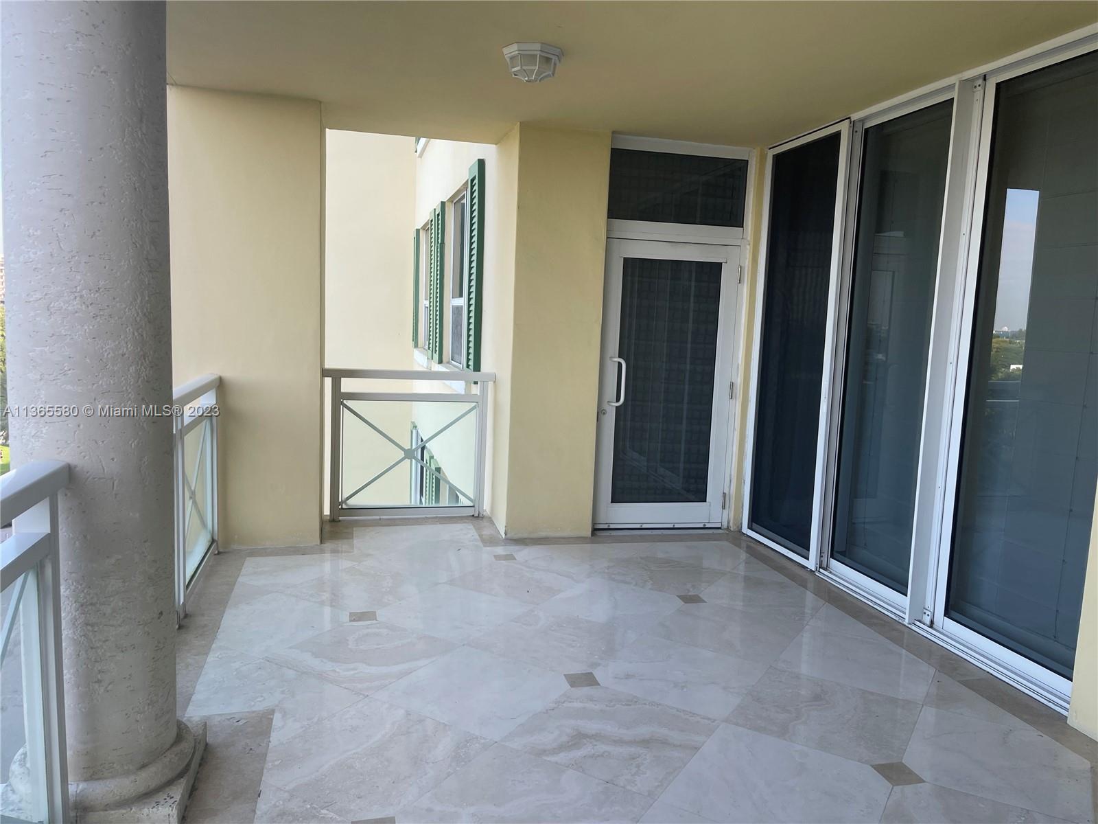 GRAND BAY RESIDENCES COND - Residential
