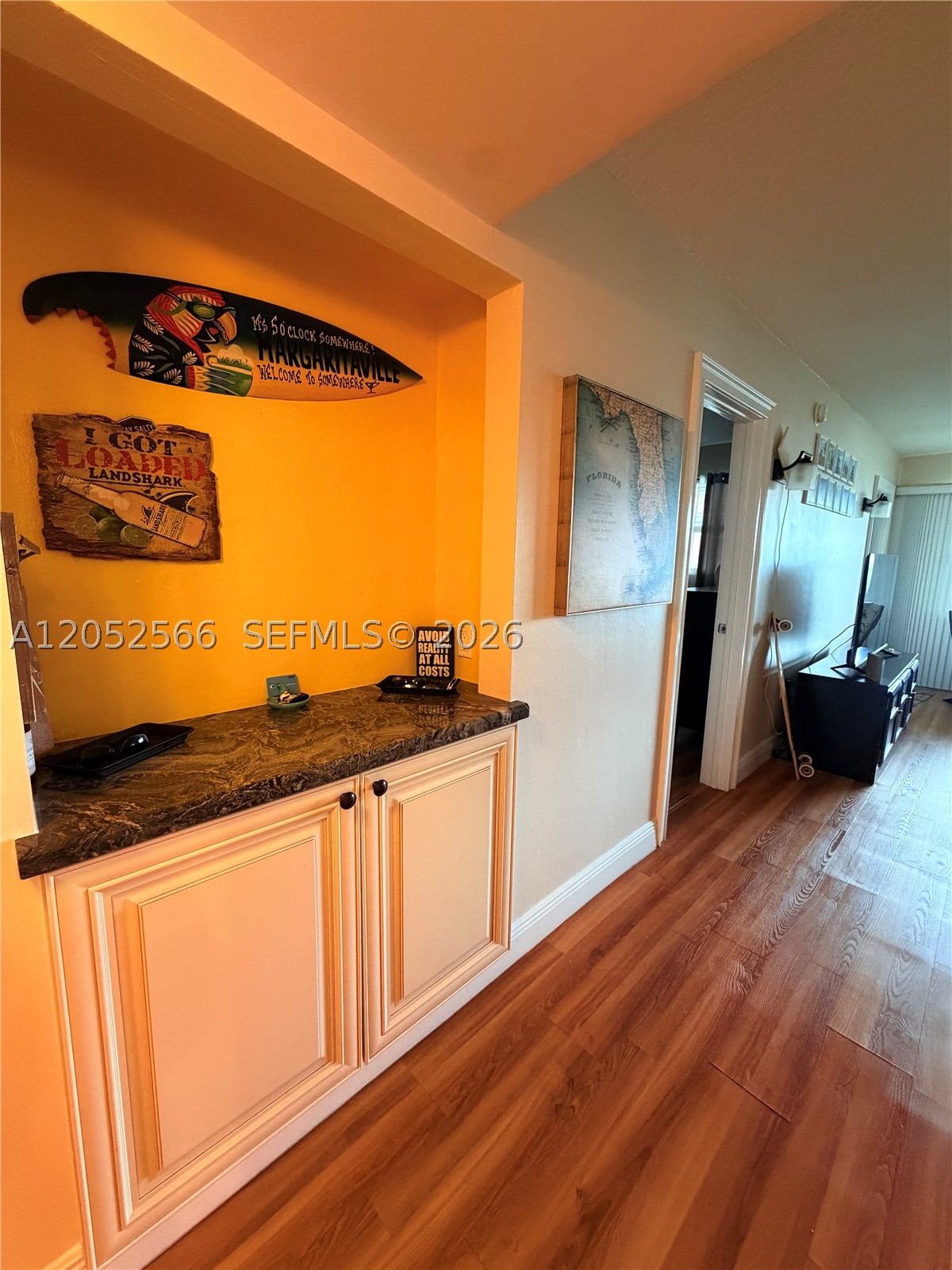 ISLANDS-BERMUDA CONDO - Residential Lease