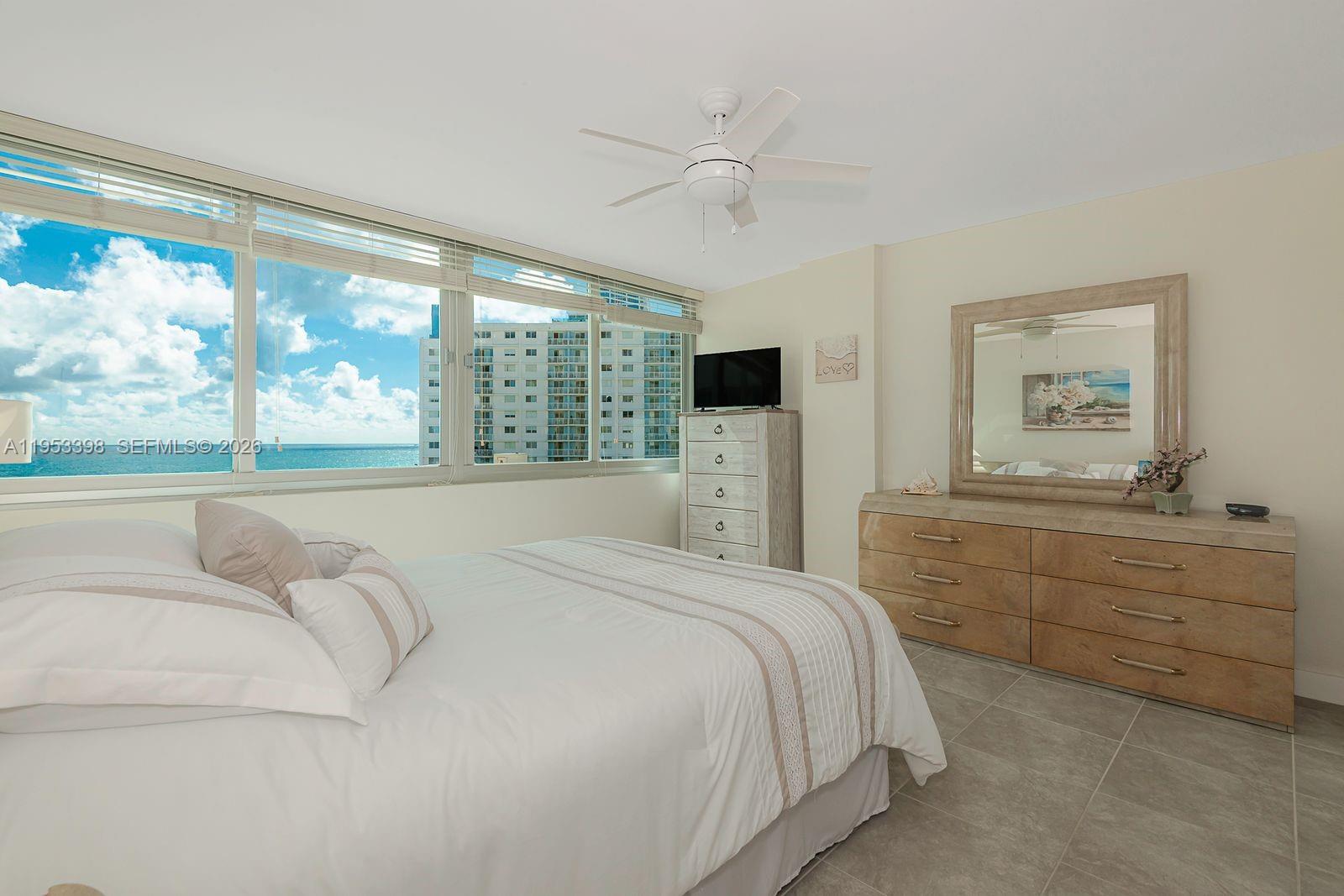 BURLEIGH HOUSE CONDO - Residential