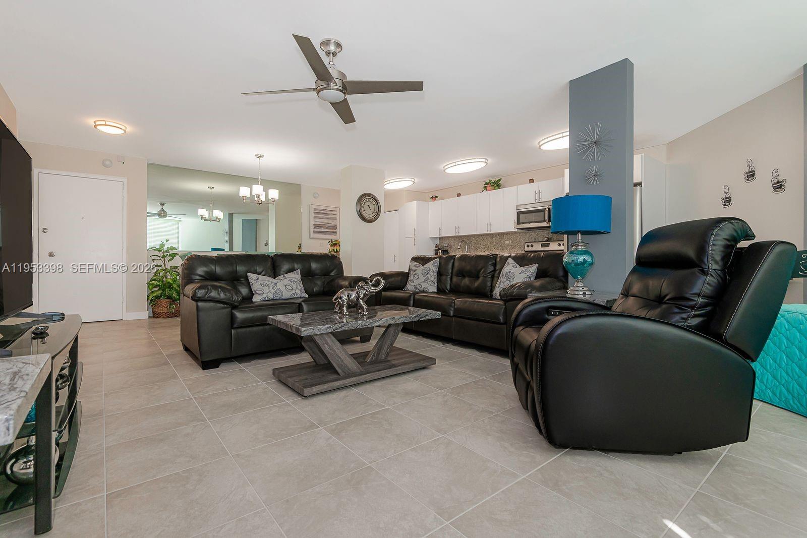 BURLEIGH HOUSE CONDO - Residential