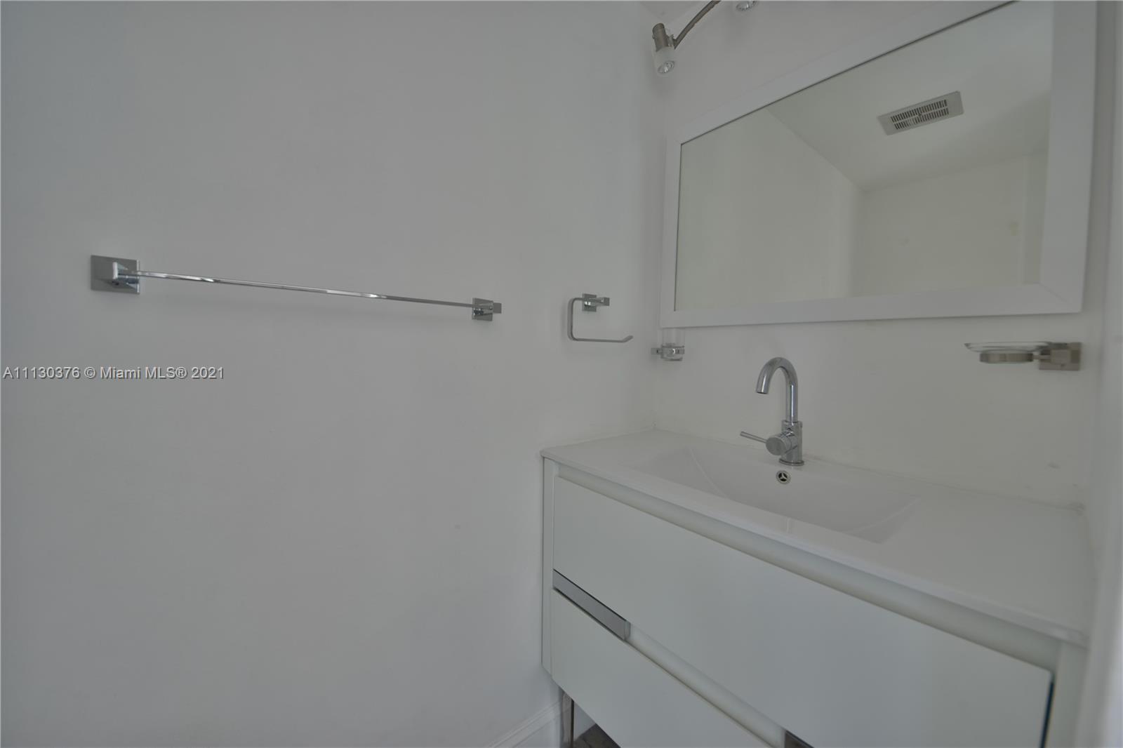 DADELAND GROVE CONDO - Residential Lease