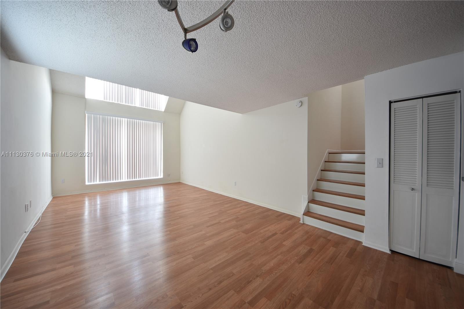 DADELAND GROVE CONDO - Residential Lease
