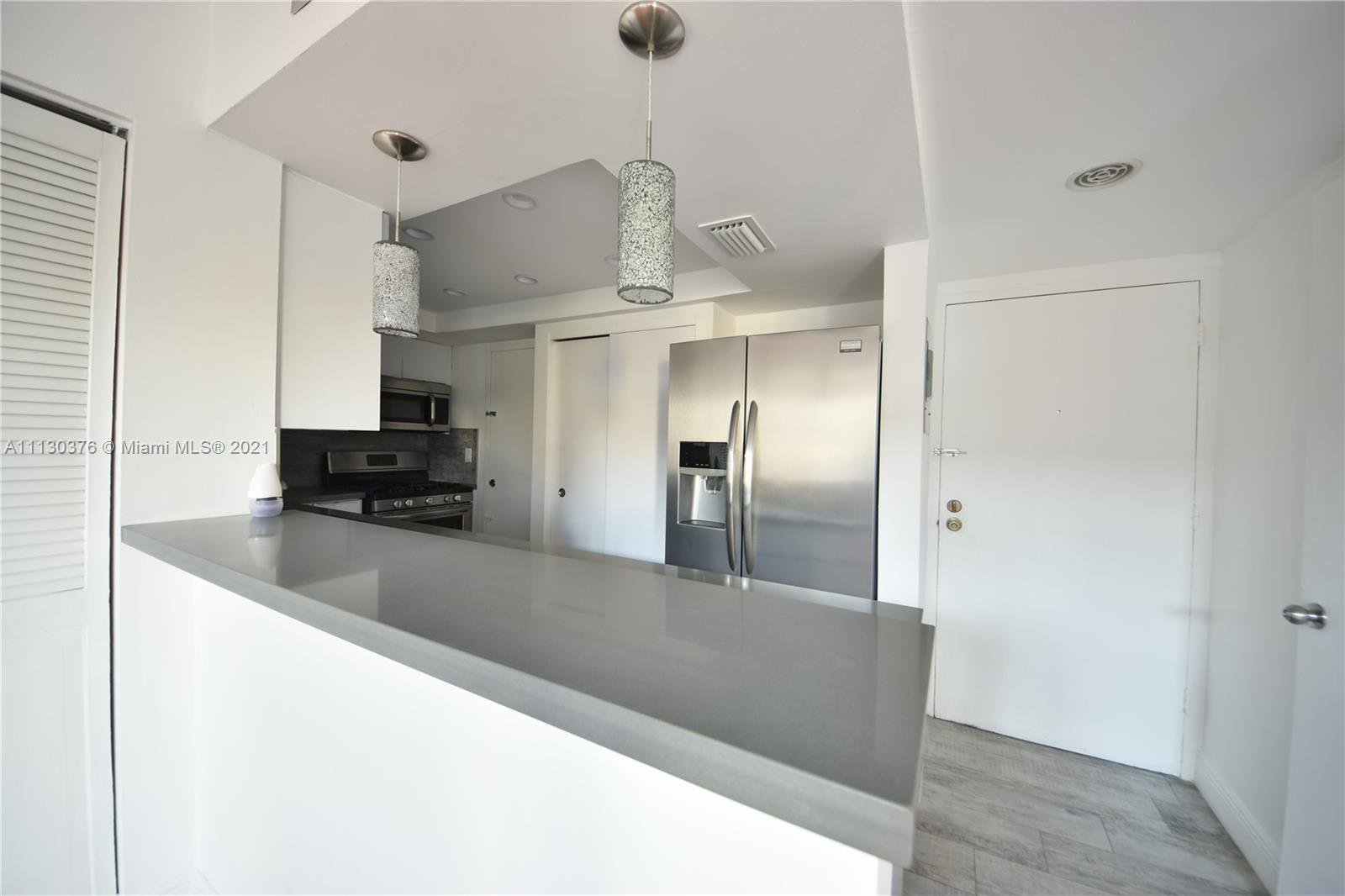 DADELAND GROVE CONDO - Residential Lease