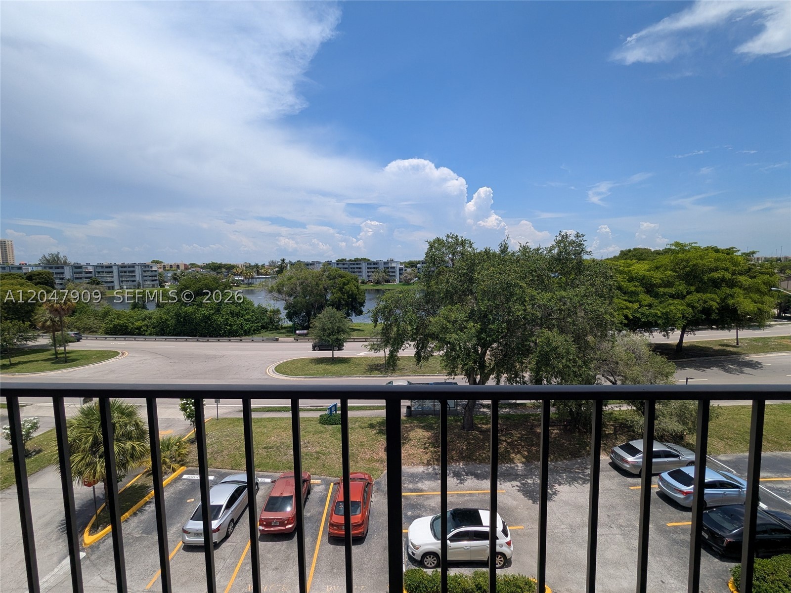 PARKSIDE NO 2 CONDO - BLD - Residential