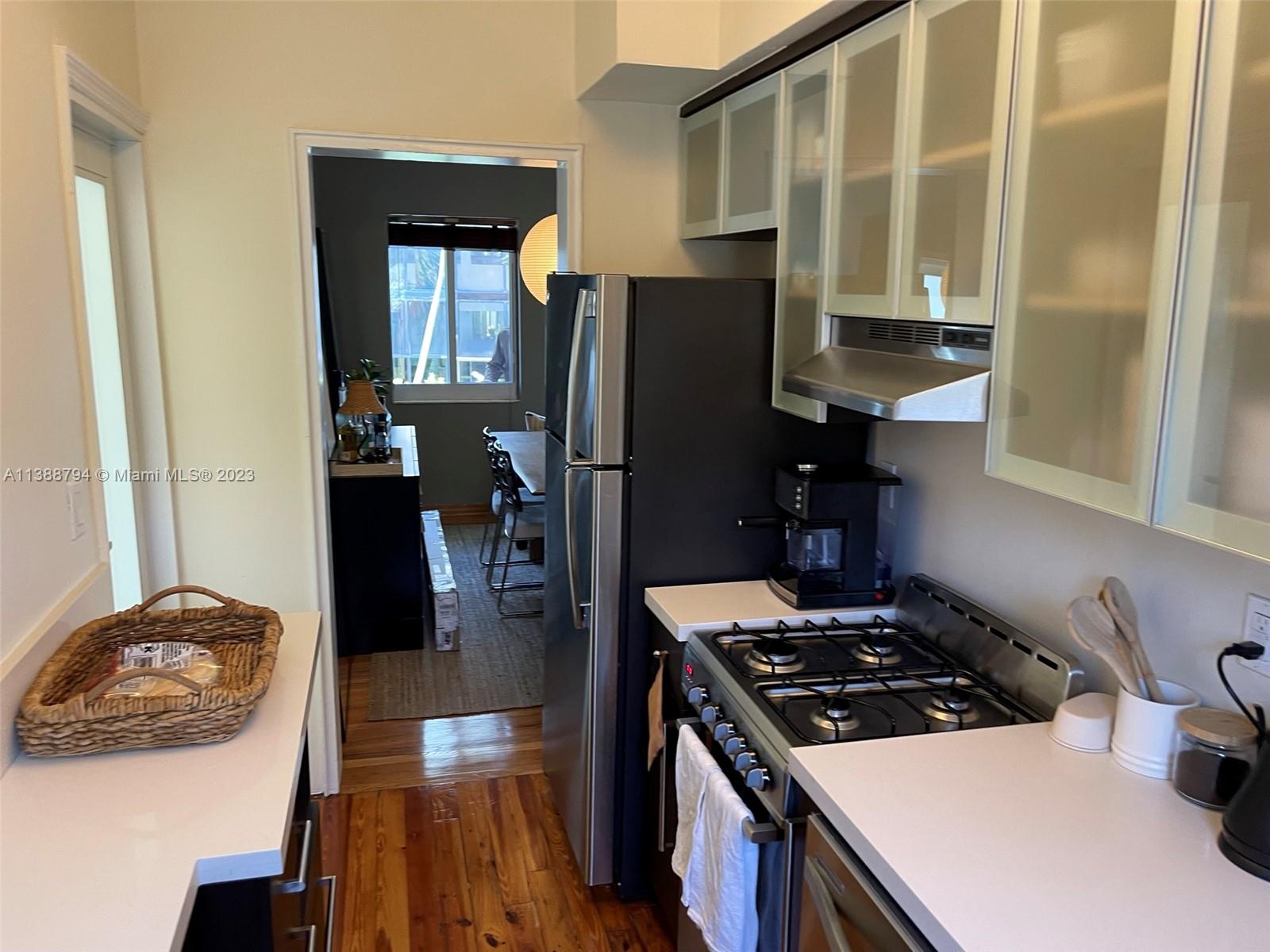SANDPIPER VILLAS CO-OP - Residential Lease