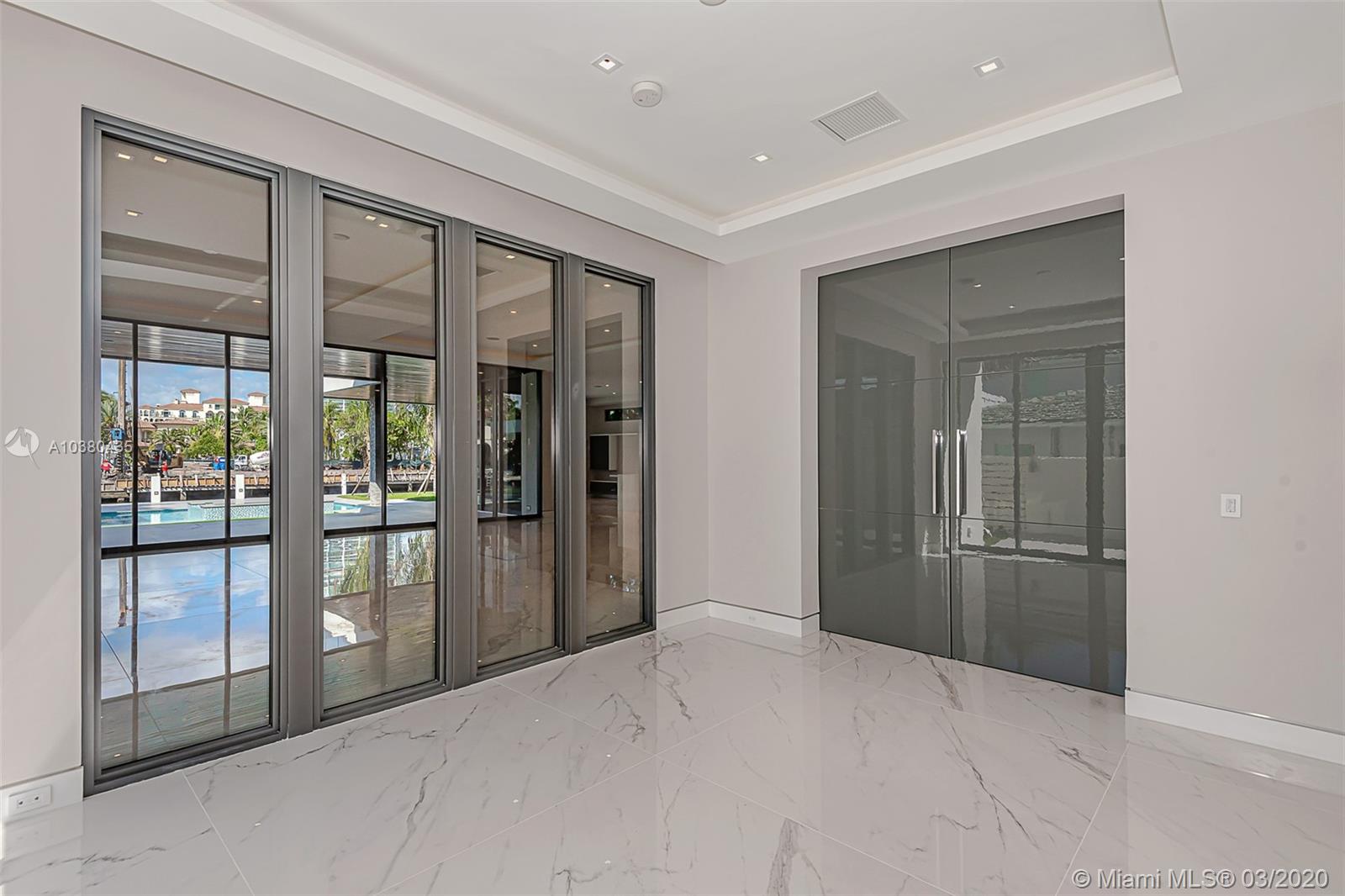 GOLDEN BEACH SEC D - Residential
