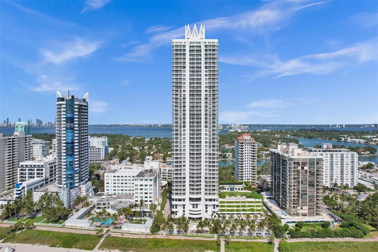 AKOYA CONDO - Residential