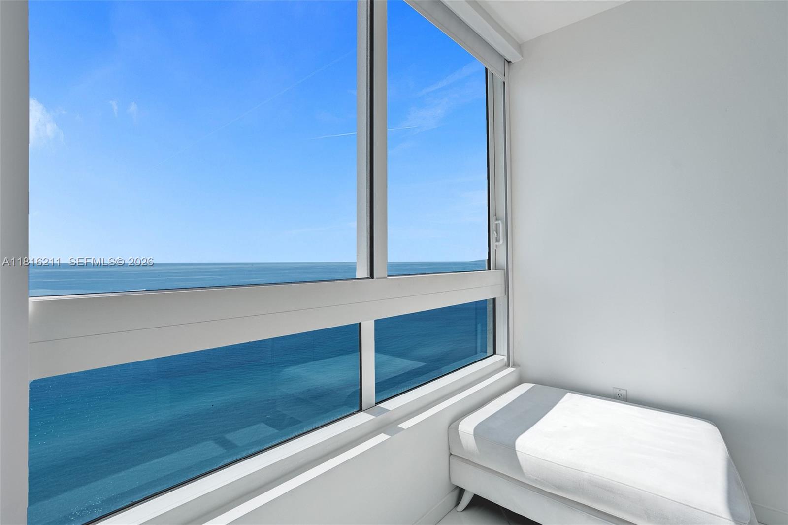 AKOYA CONDO - Residential