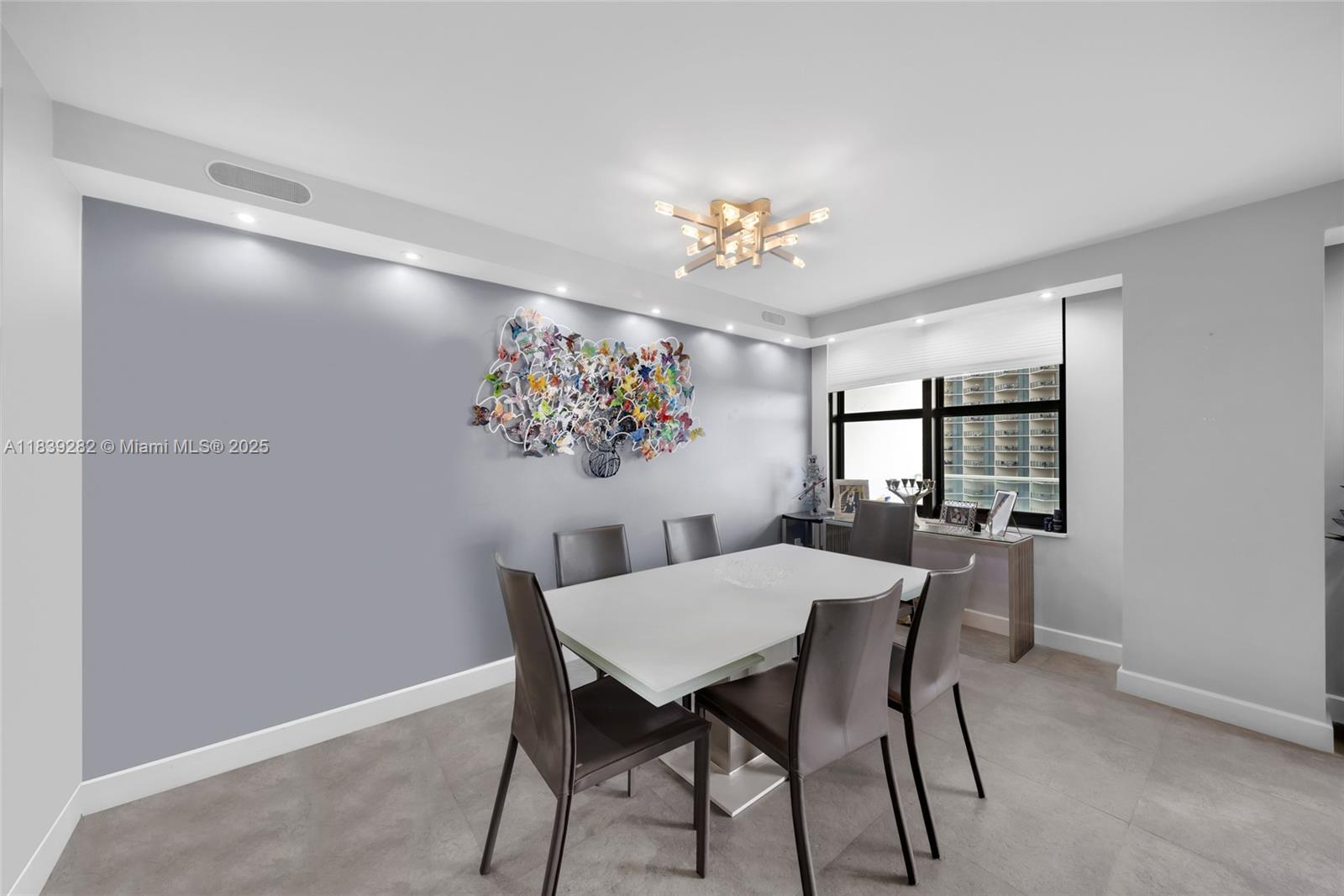 BALMORAL CONDO - Residential