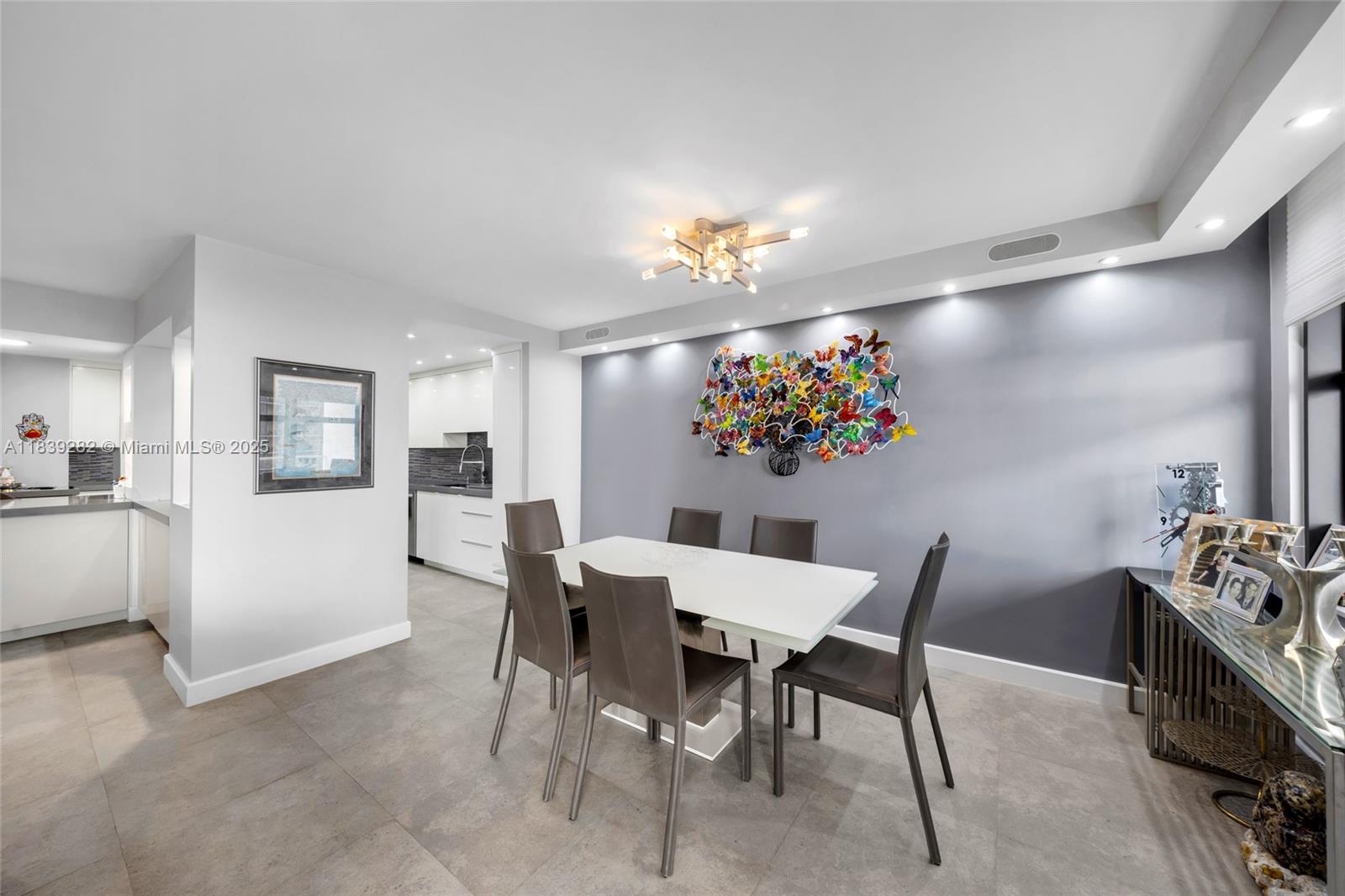 BALMORAL CONDO - Residential