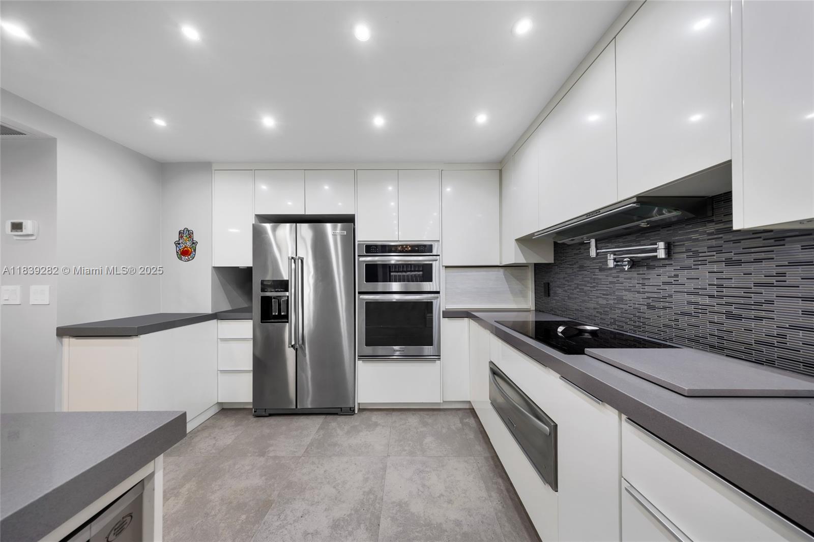 BALMORAL CONDO - Residential