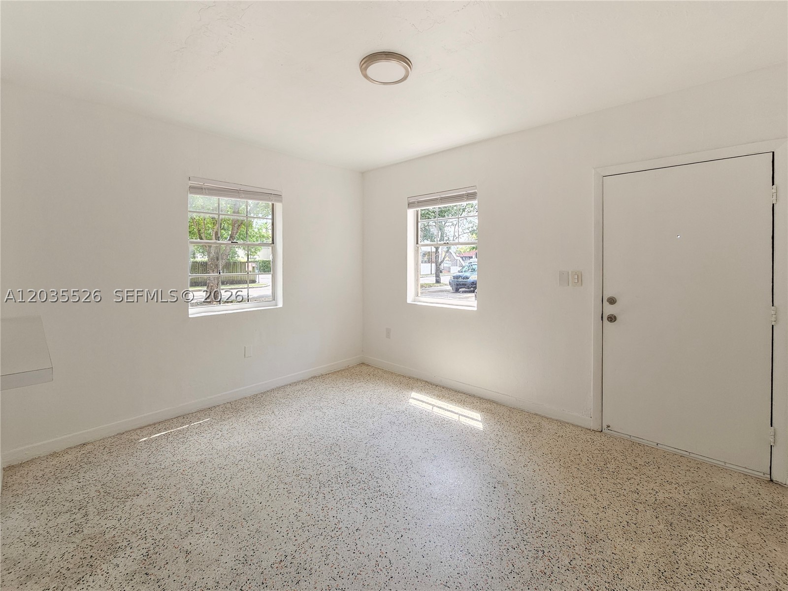 TAMIAMI LAWNS REVISED - Residential Lease