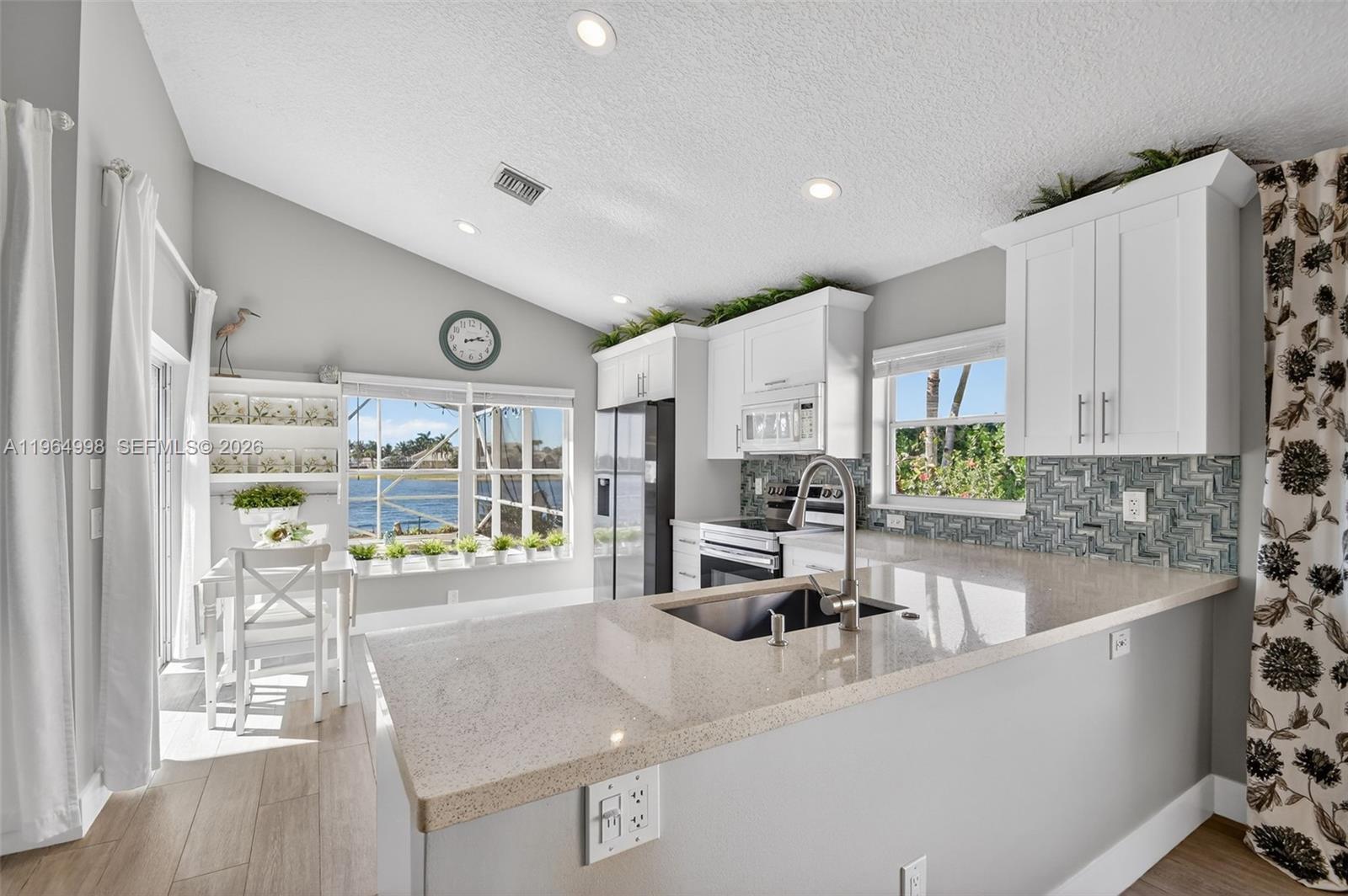 LAKE CHARLESTON TR X - Residential