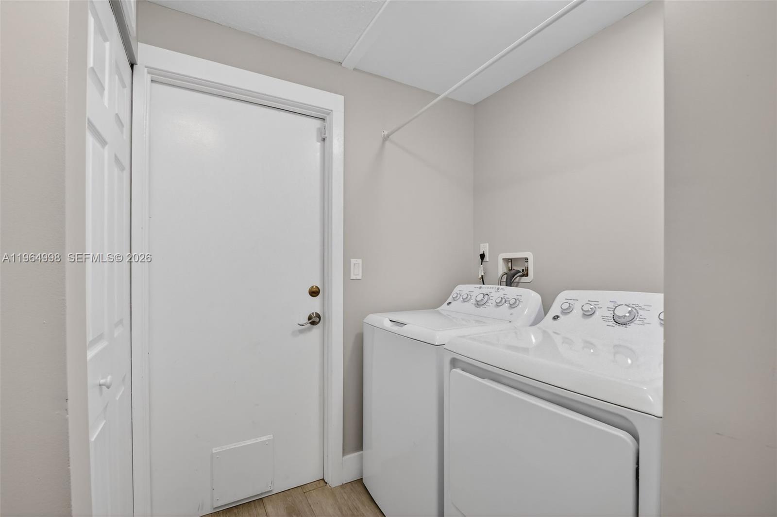 LAKE CHARLESTON TR X - Residential