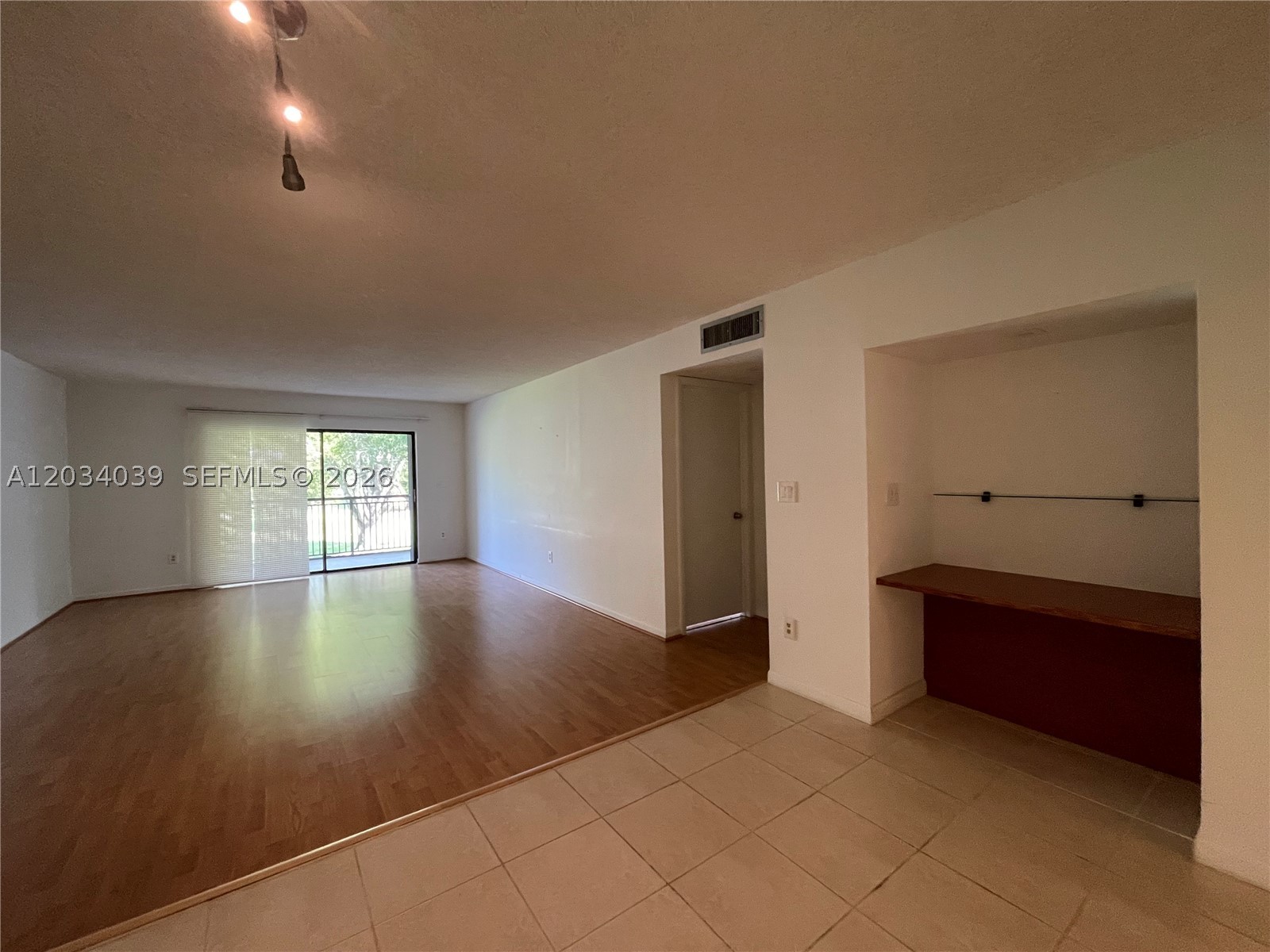 FAIRWAYS AT BONAVENTURE C - Residential