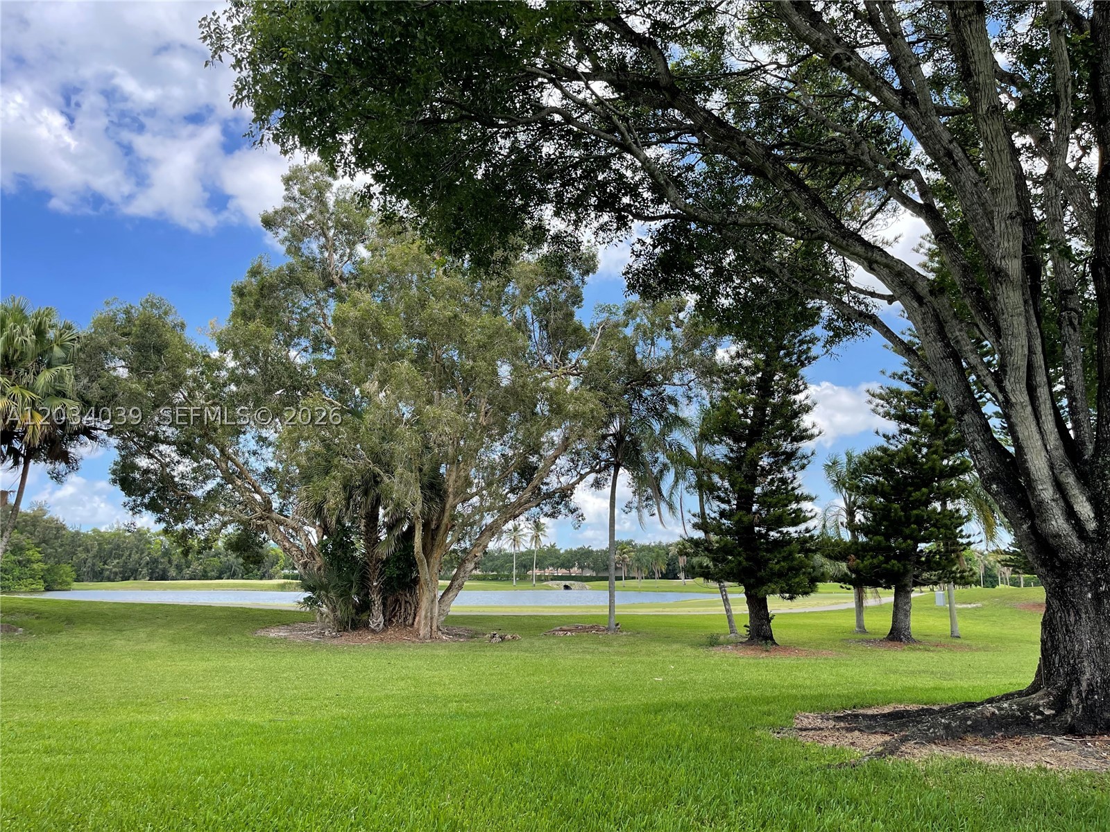 FAIRWAYS AT BONAVENTURE C - Residential