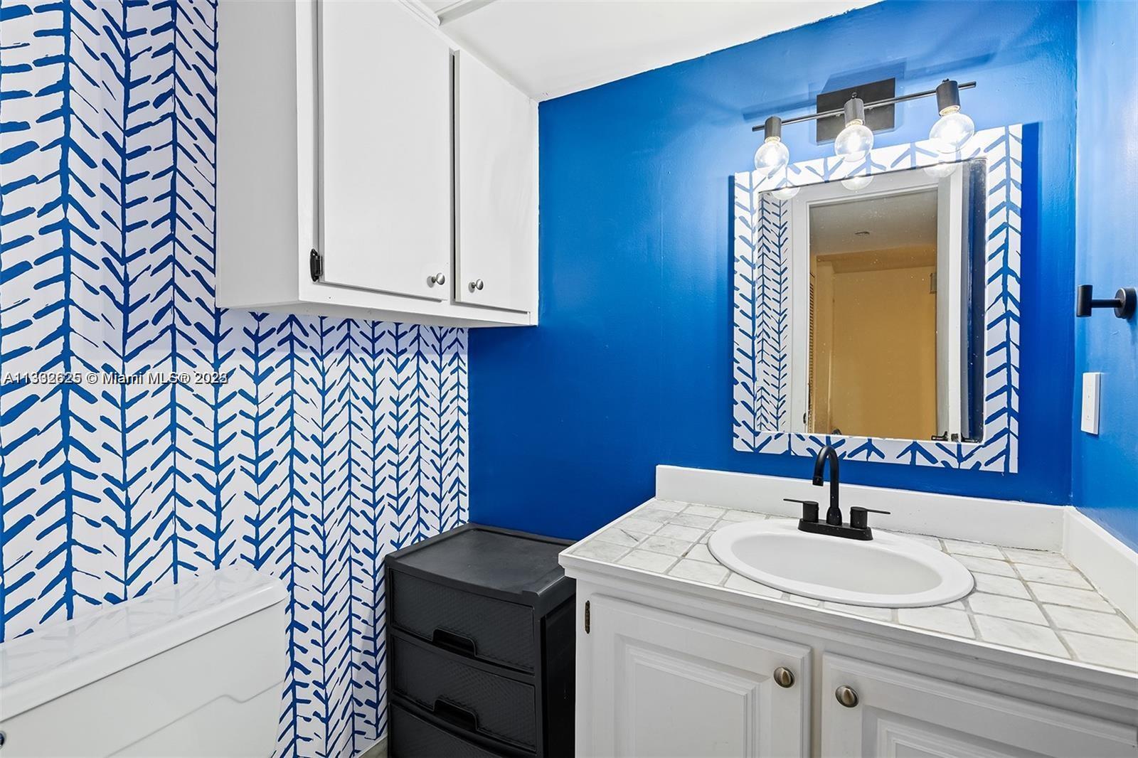 WIMBLEDON AT JACARANDA CO - Residential Lease