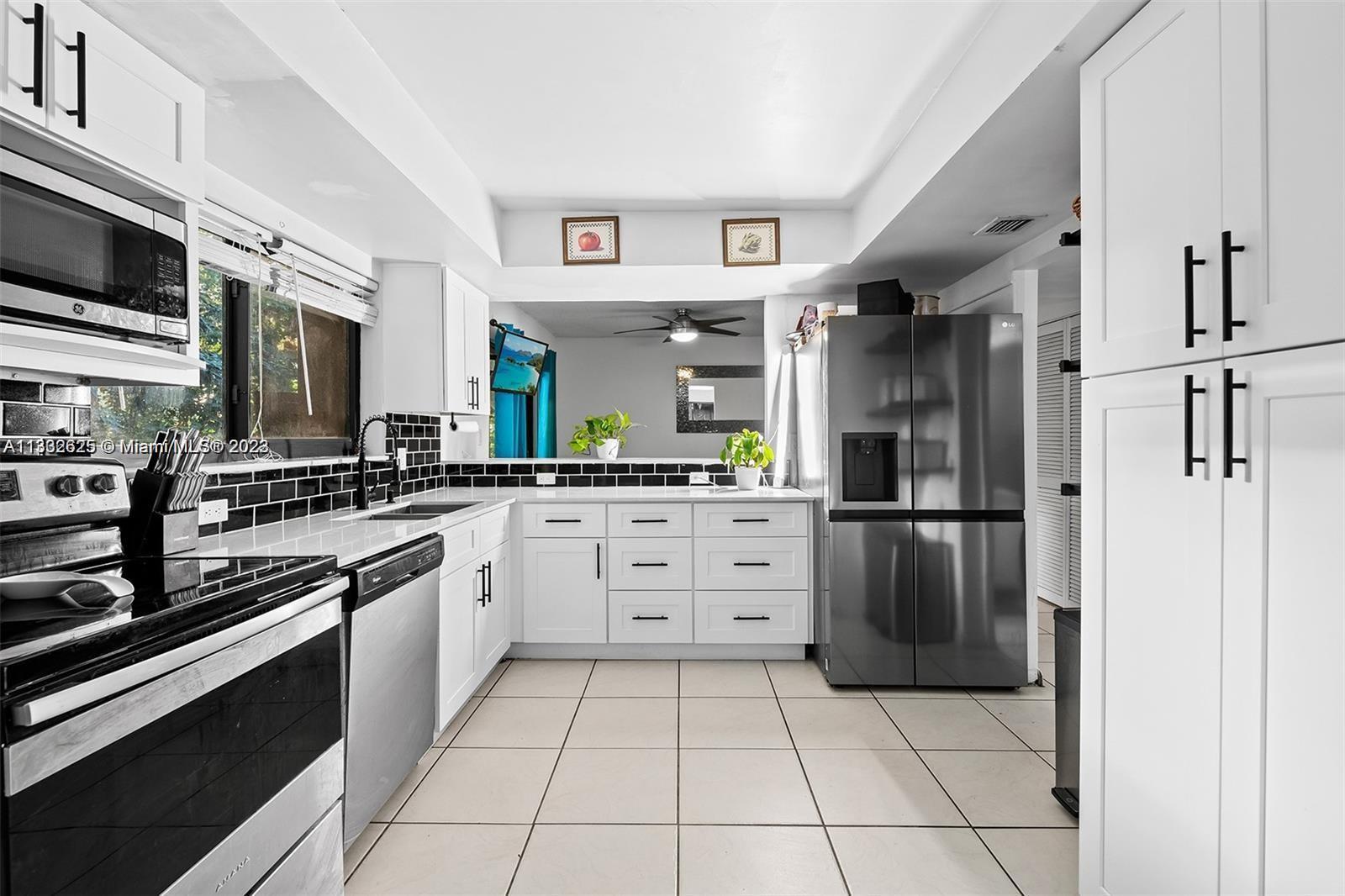 WIMBLEDON AT JACARANDA CO - Residential Lease