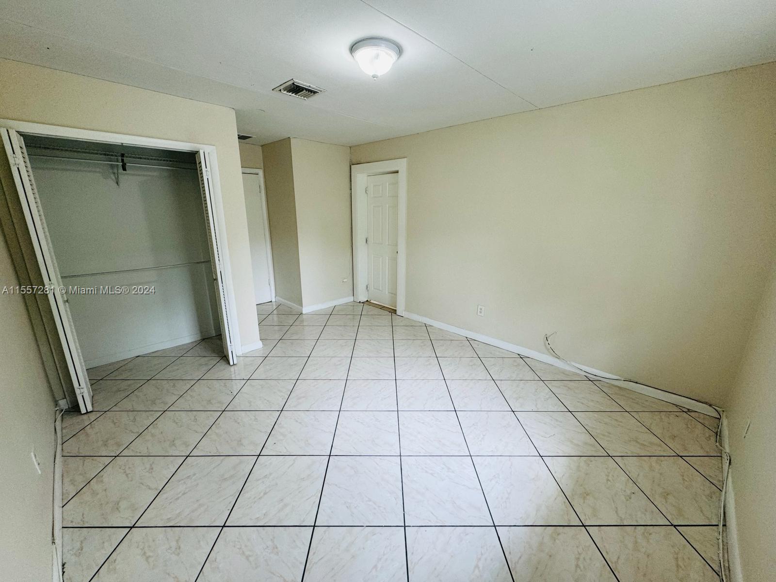 FLAGAMI 3RD ADDN - Residential Lease