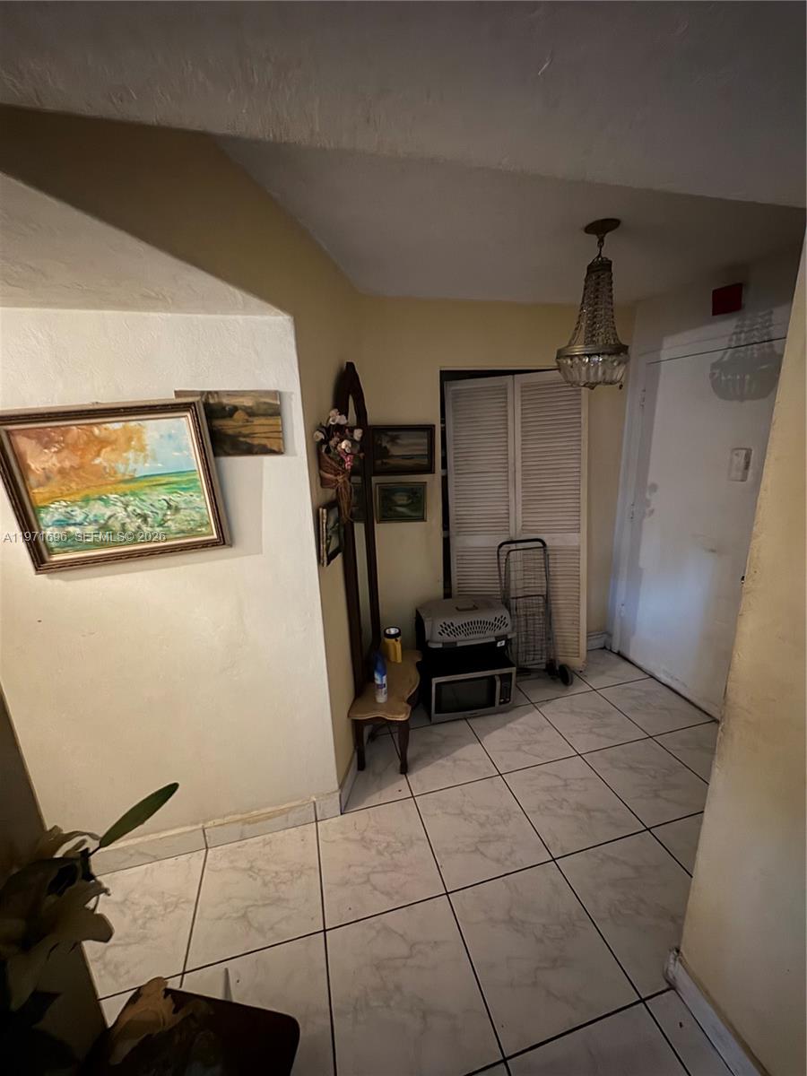 ROLLING GREEN CONDO D - Residential