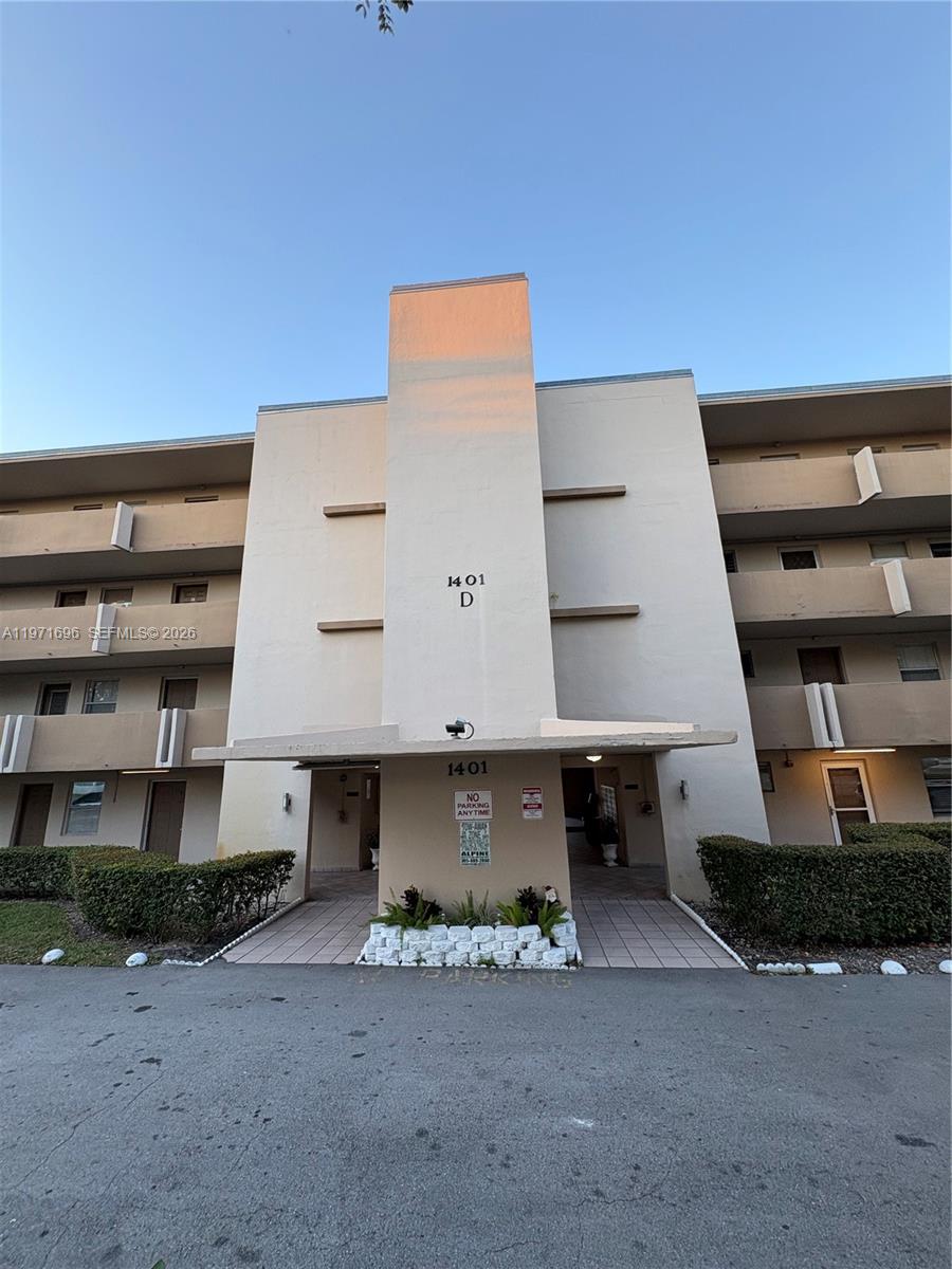 ROLLING GREEN CONDO D - Residential