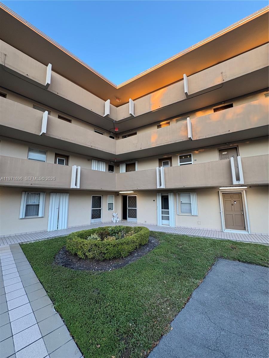 ROLLING GREEN CONDO D - Residential