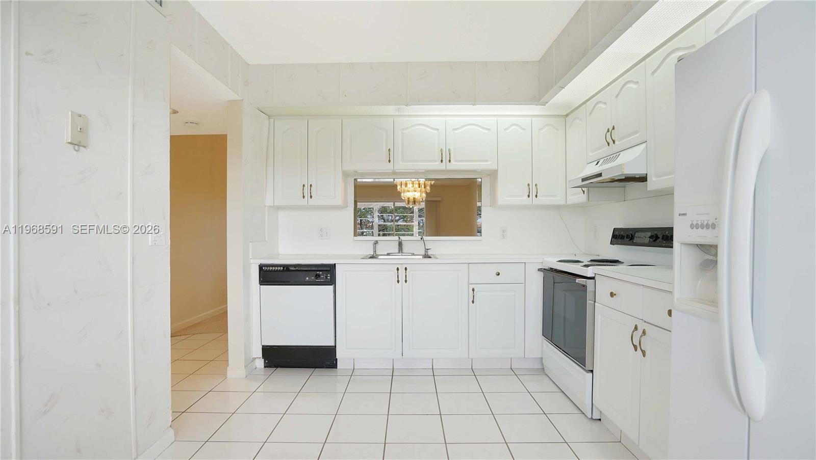 IVANHOE EAST AT CENTURY V - Residential