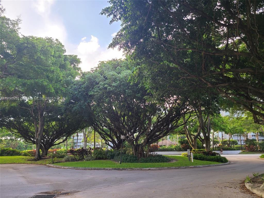 NO 103 PALM-AIRE COUNTRY - Residential