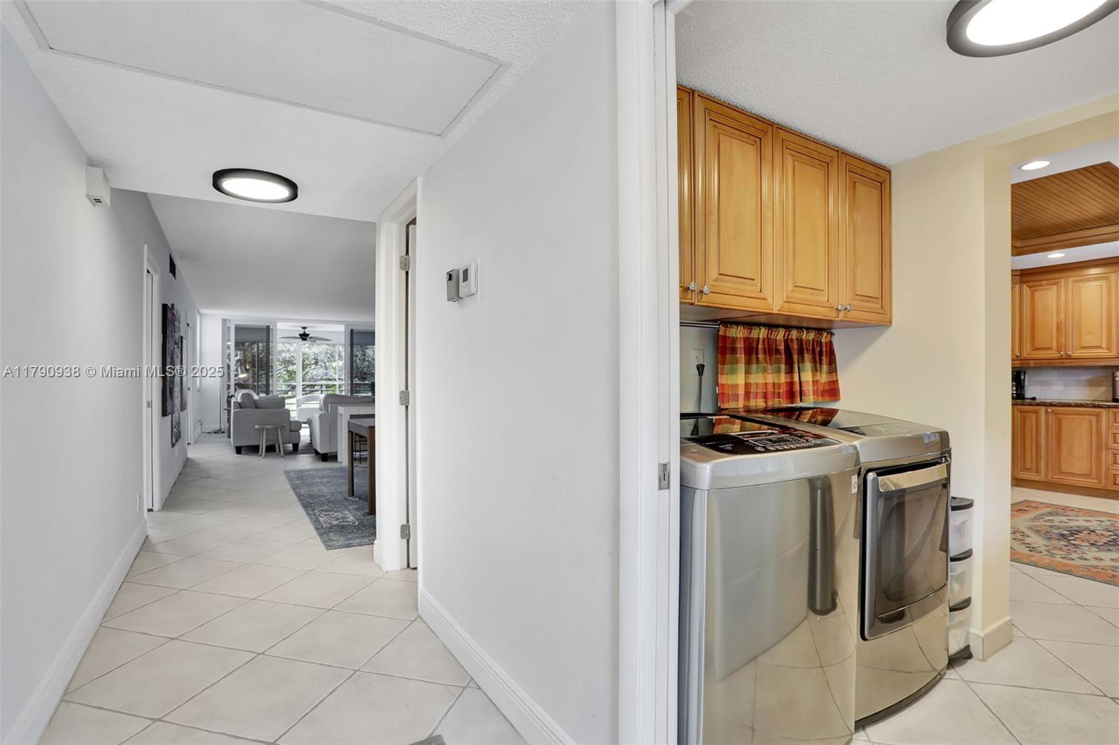 NO 103 PALM-AIRE COUNTRY - Residential