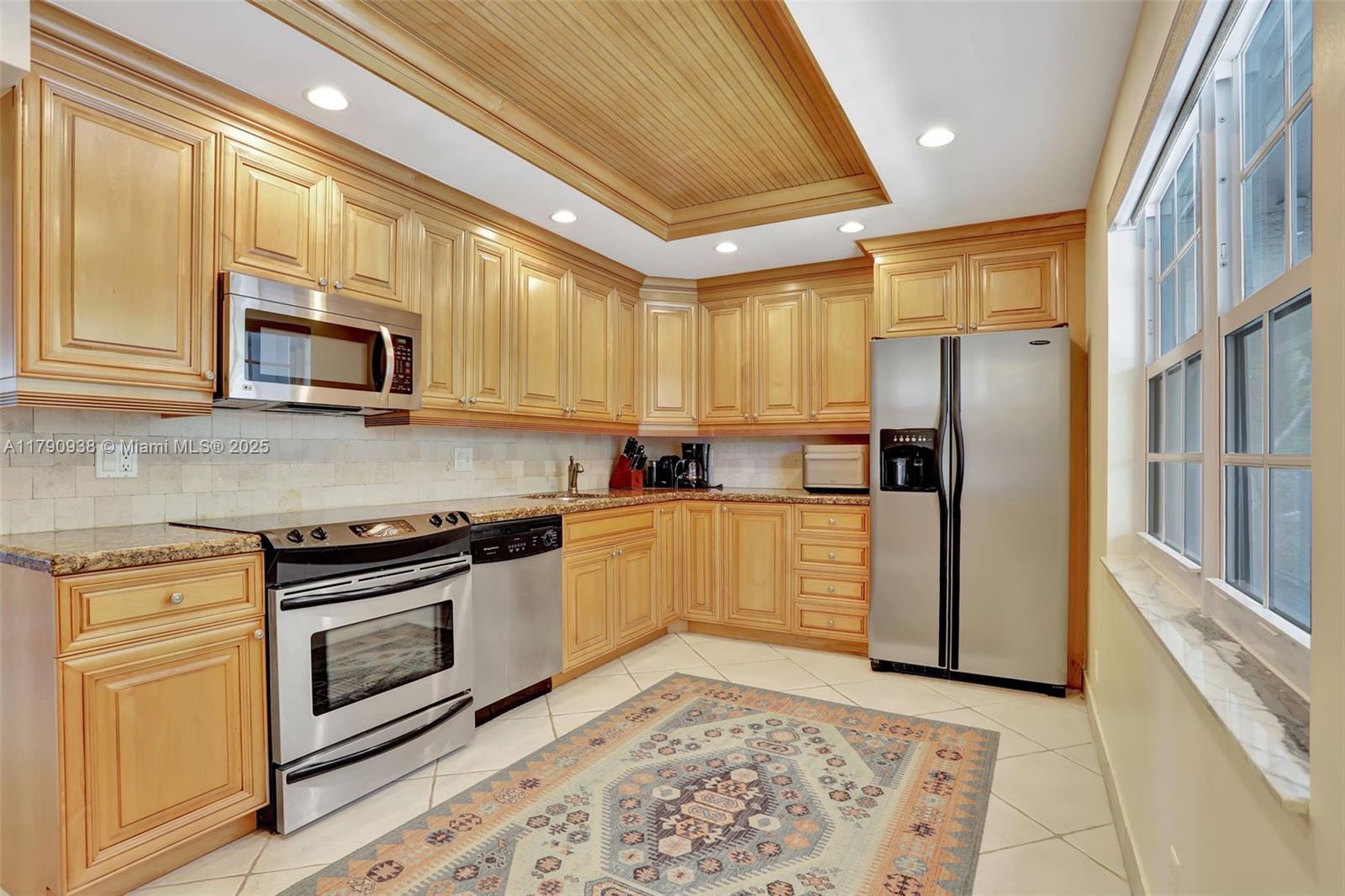 NO 103 PALM-AIRE COUNTRY - Residential