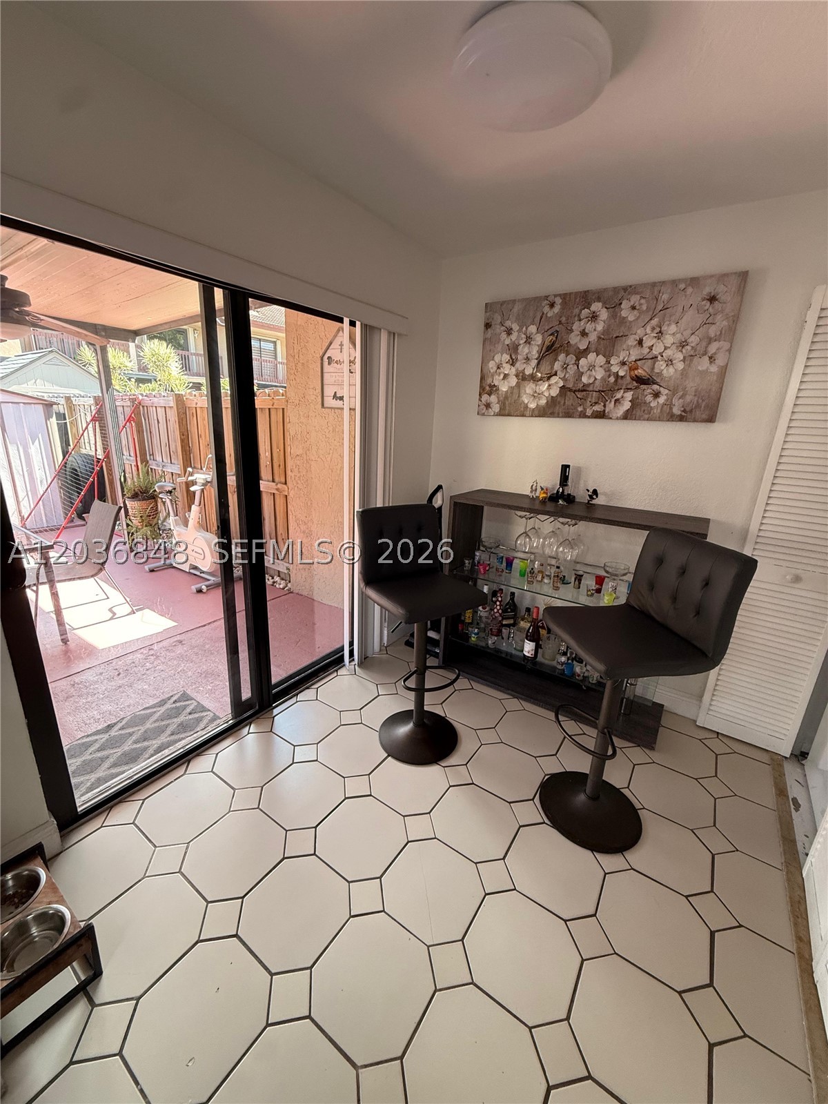REPLAT OF MILLER DREAMS S - Residential Lease