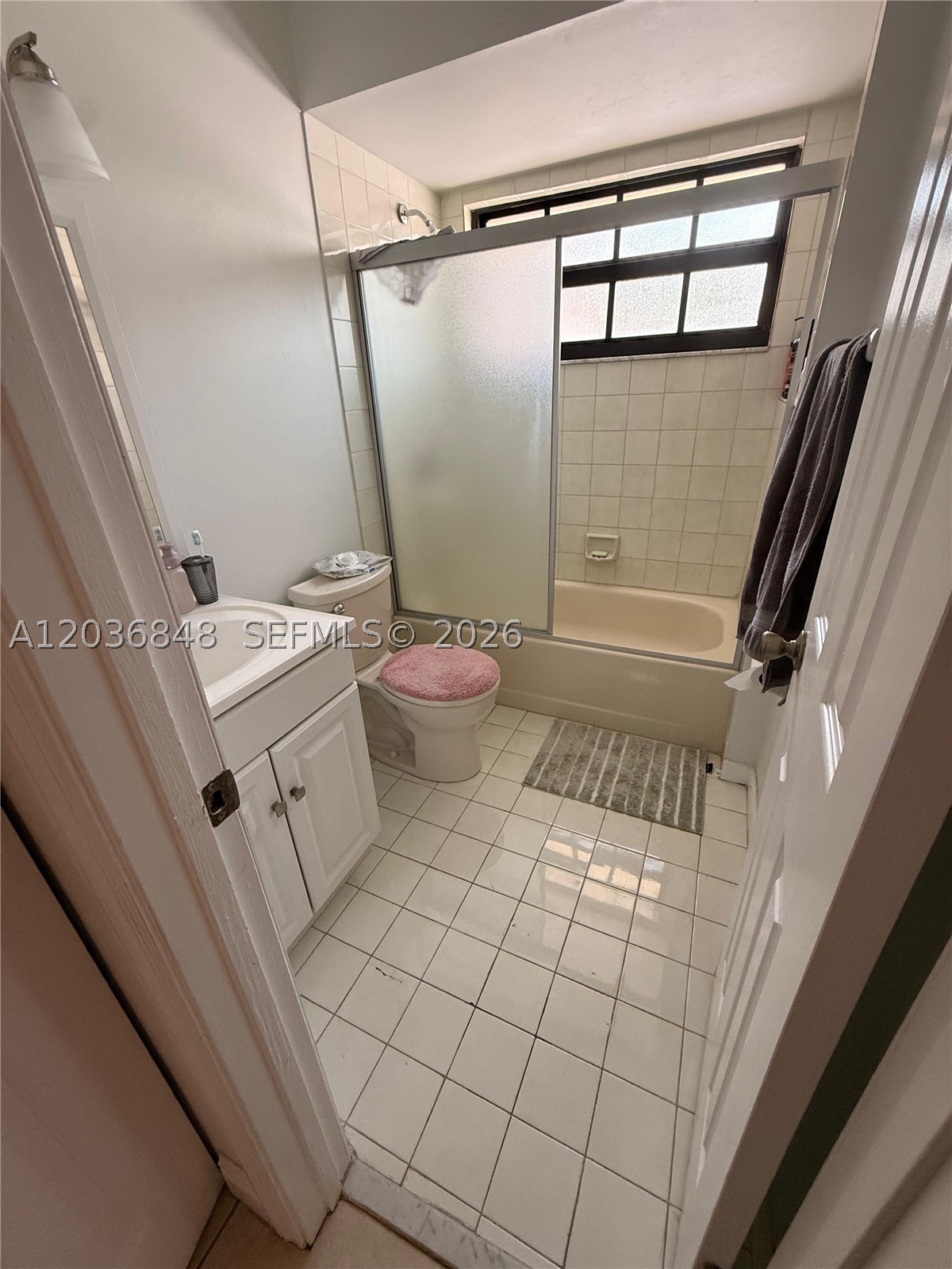 REPLAT OF MILLER DREAMS S - Residential Lease
