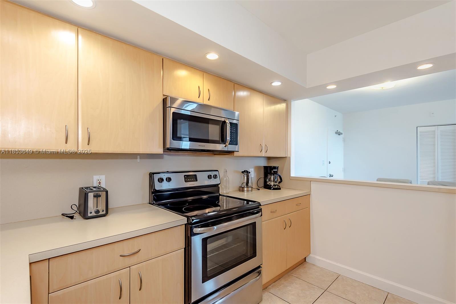 5600 CONDO - Residential Lease