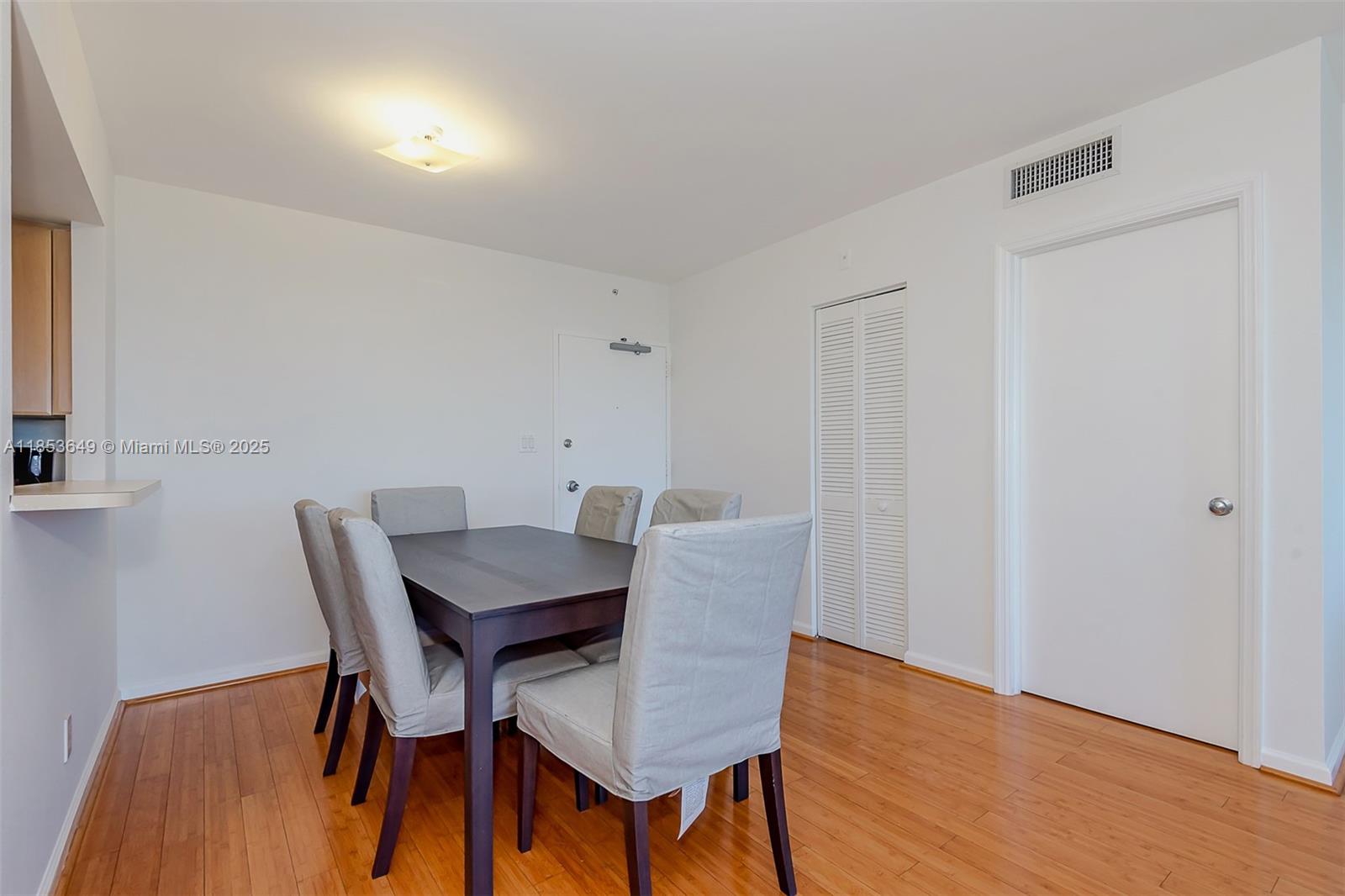 5600 CONDO - Residential Lease