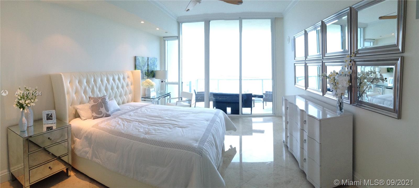 CONTINUUM ON SOUTH BEACH - Residential