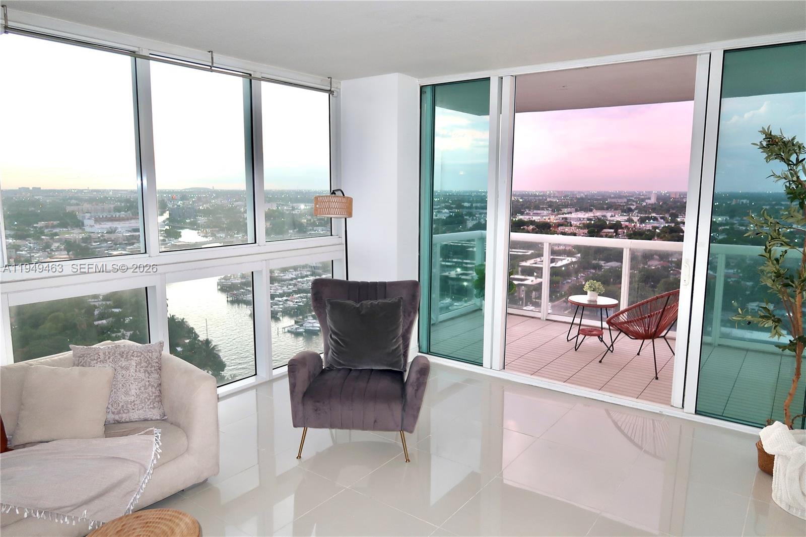 TERRAZAS RIVERPARK VILLAG - Residential