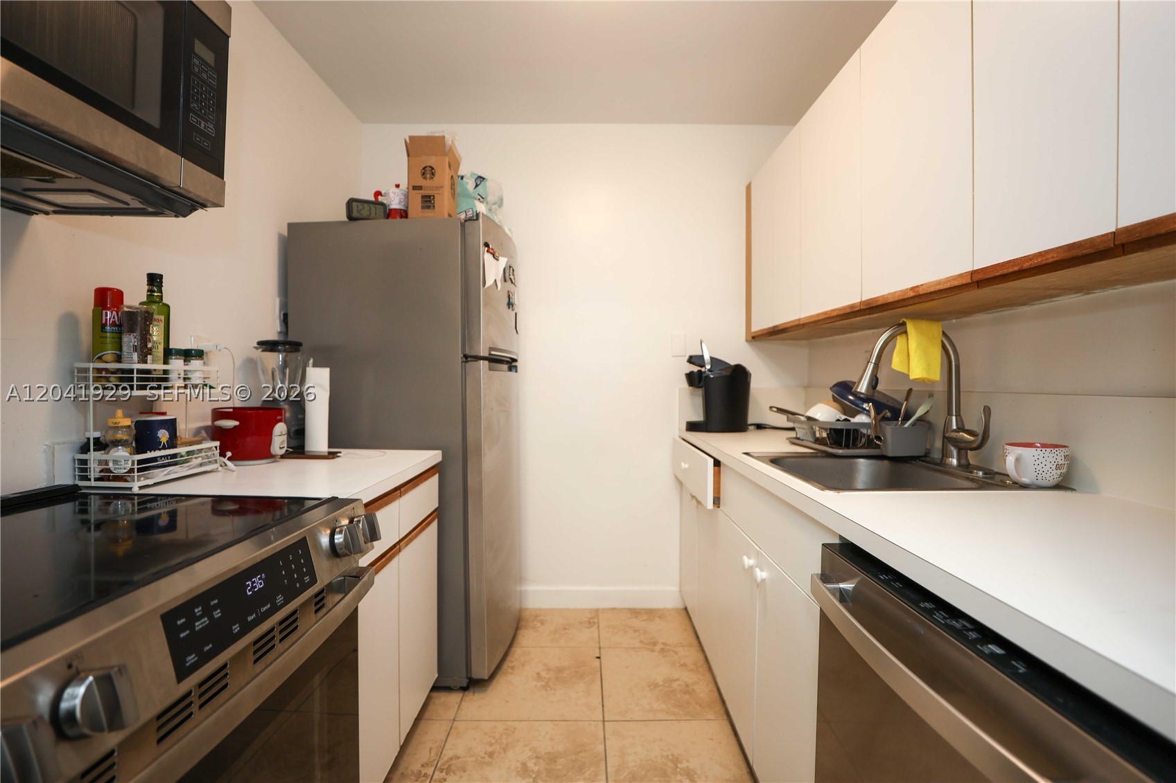 KEYSTONE TOWERS CONDO - Residential