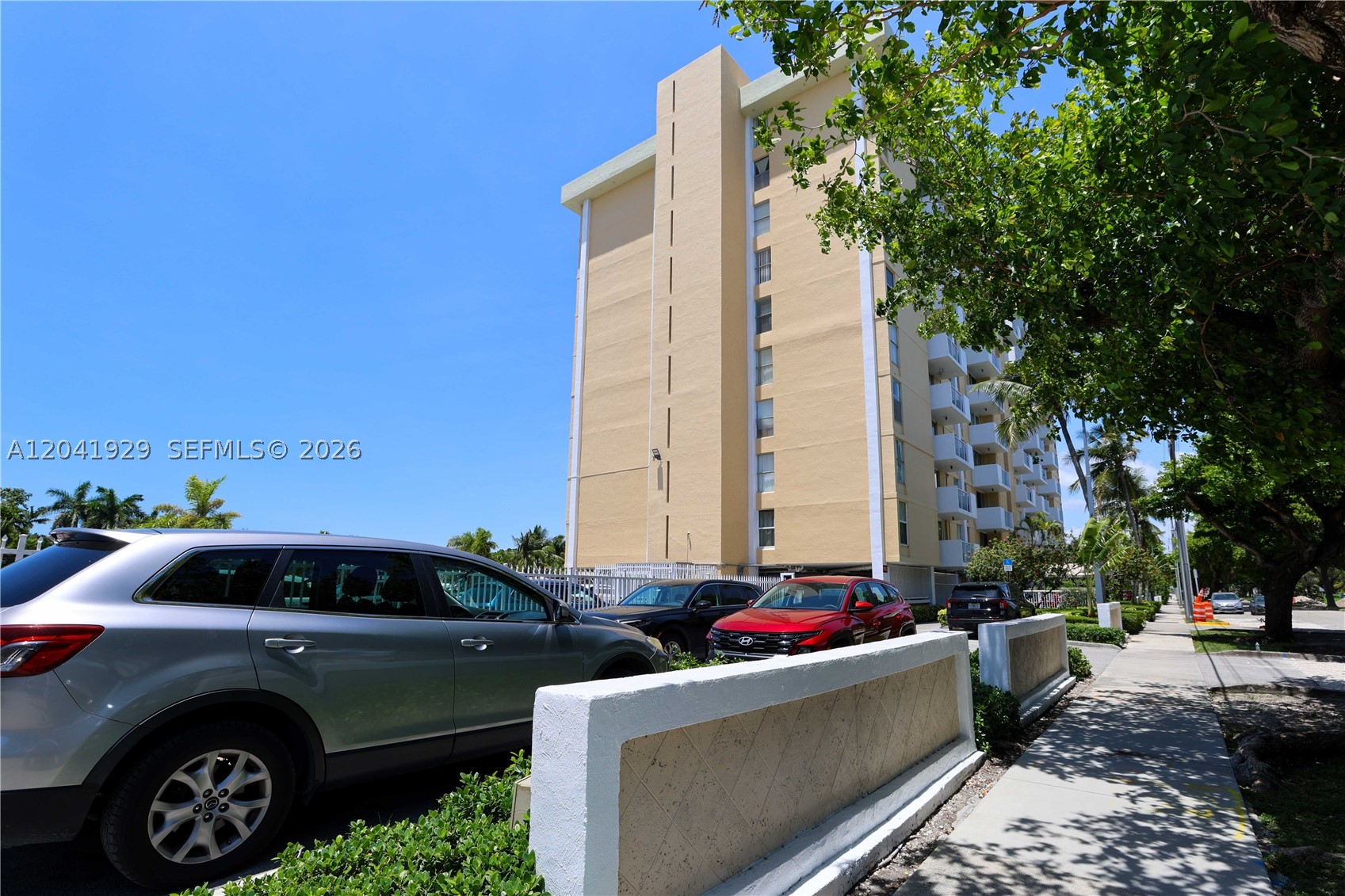 KEYSTONE TOWERS CONDO - Residential