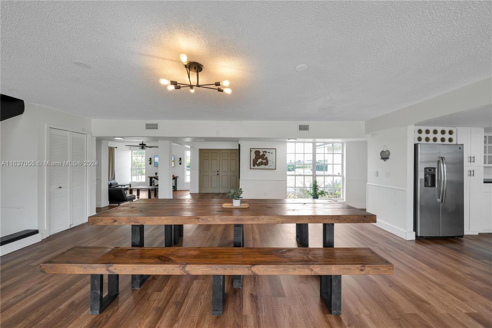 REDLANDS - Residential
