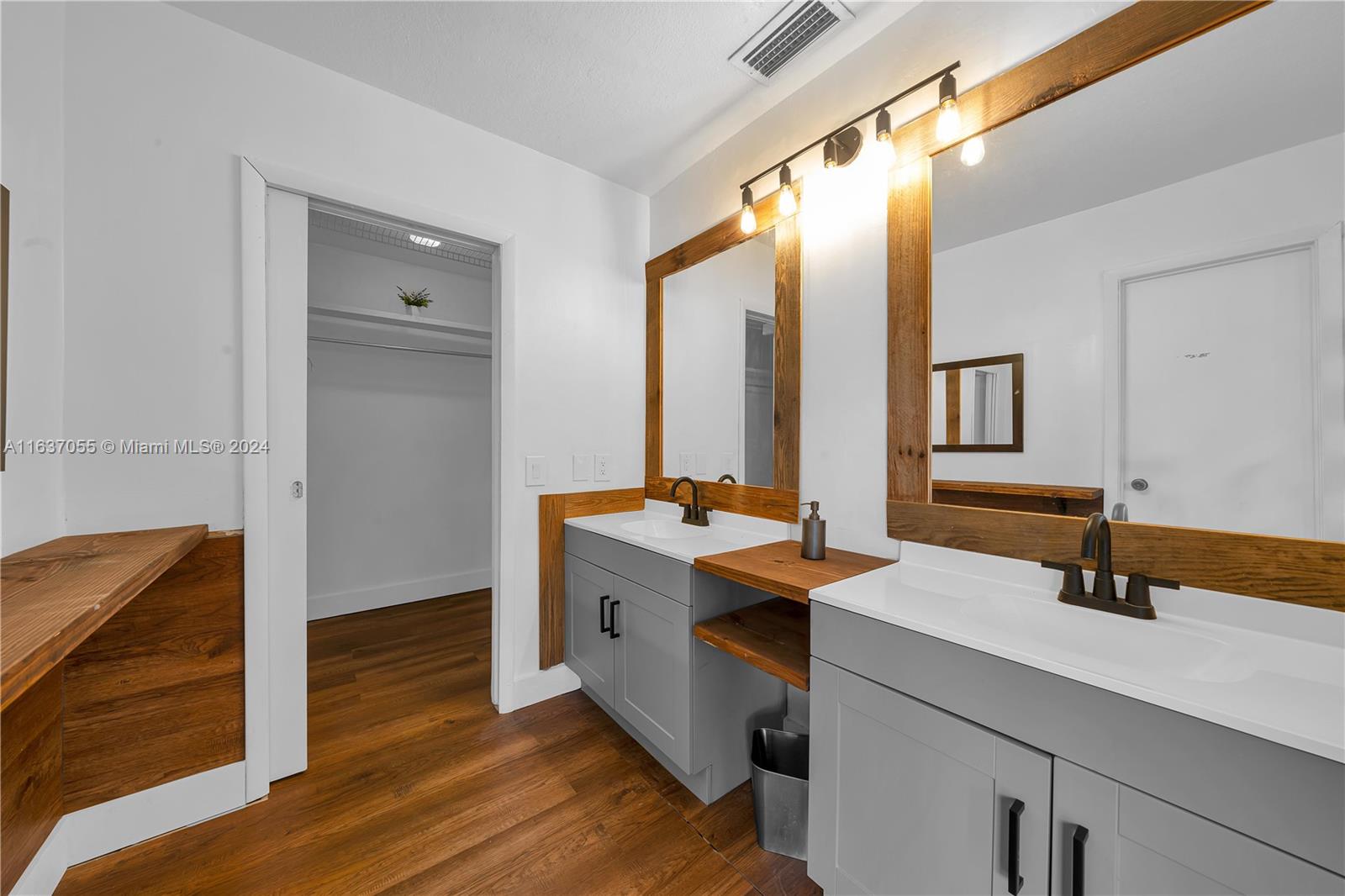 REDLANDS - Residential