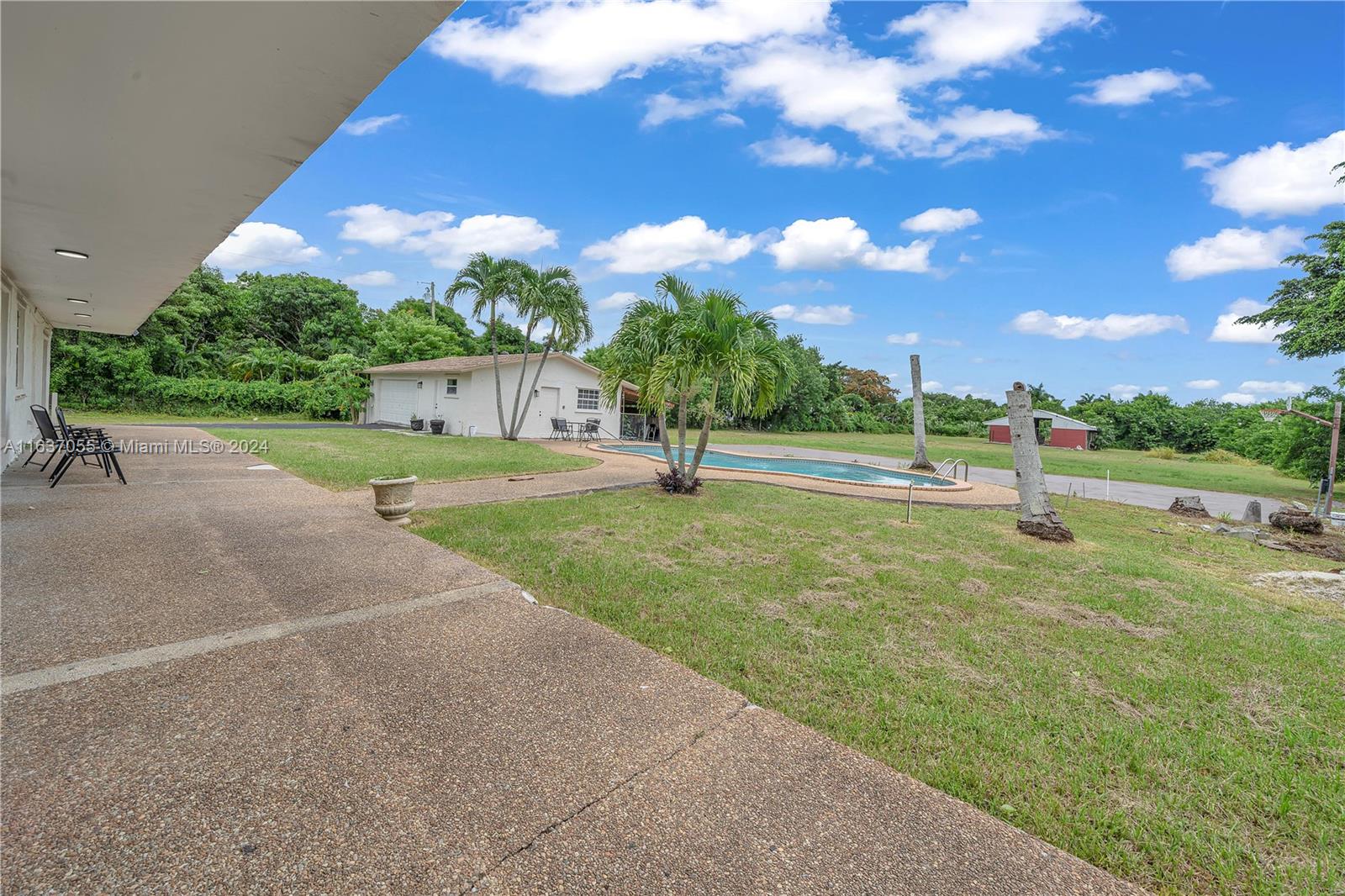 REDLANDS - Residential