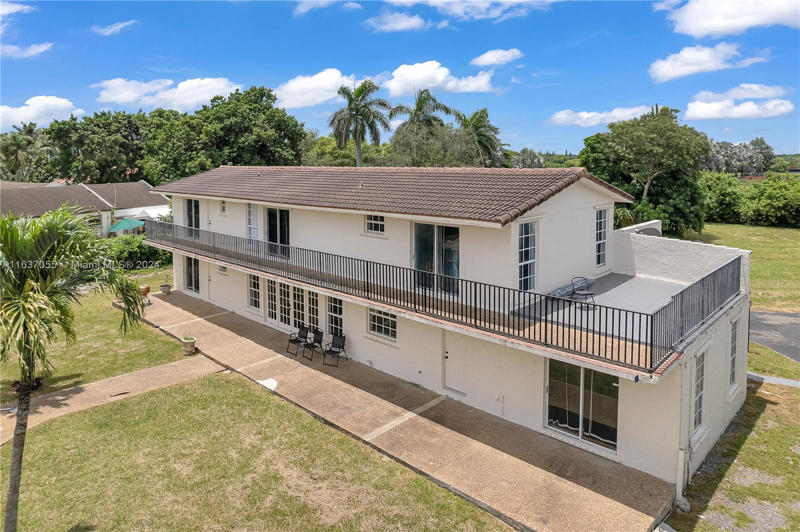 REDLANDS - Residential
