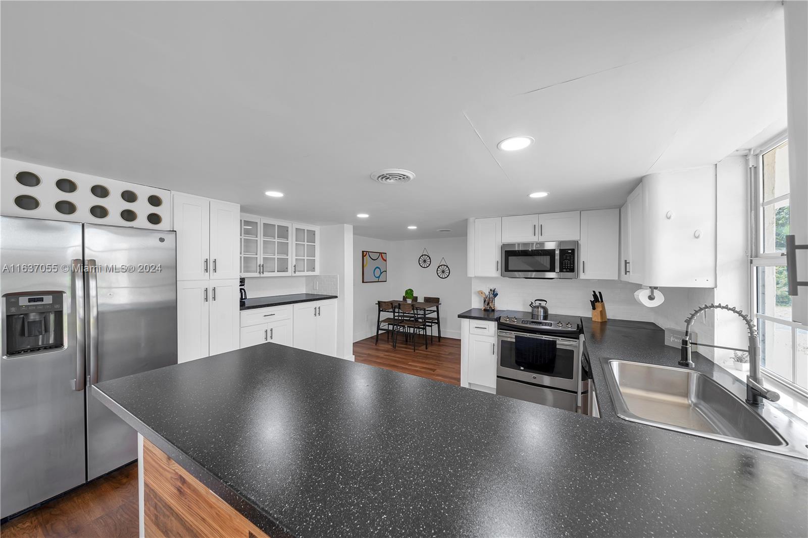 REDLANDS - Residential