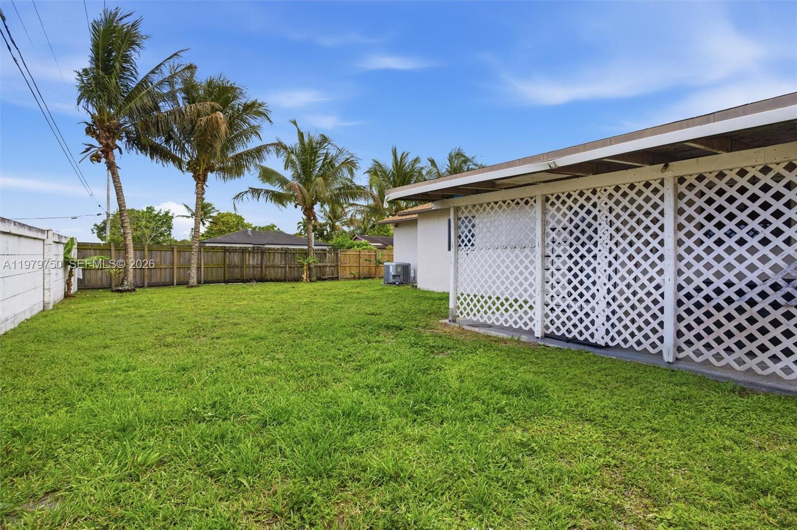 NORTH LAUDERDALE VILLAGE - Residential