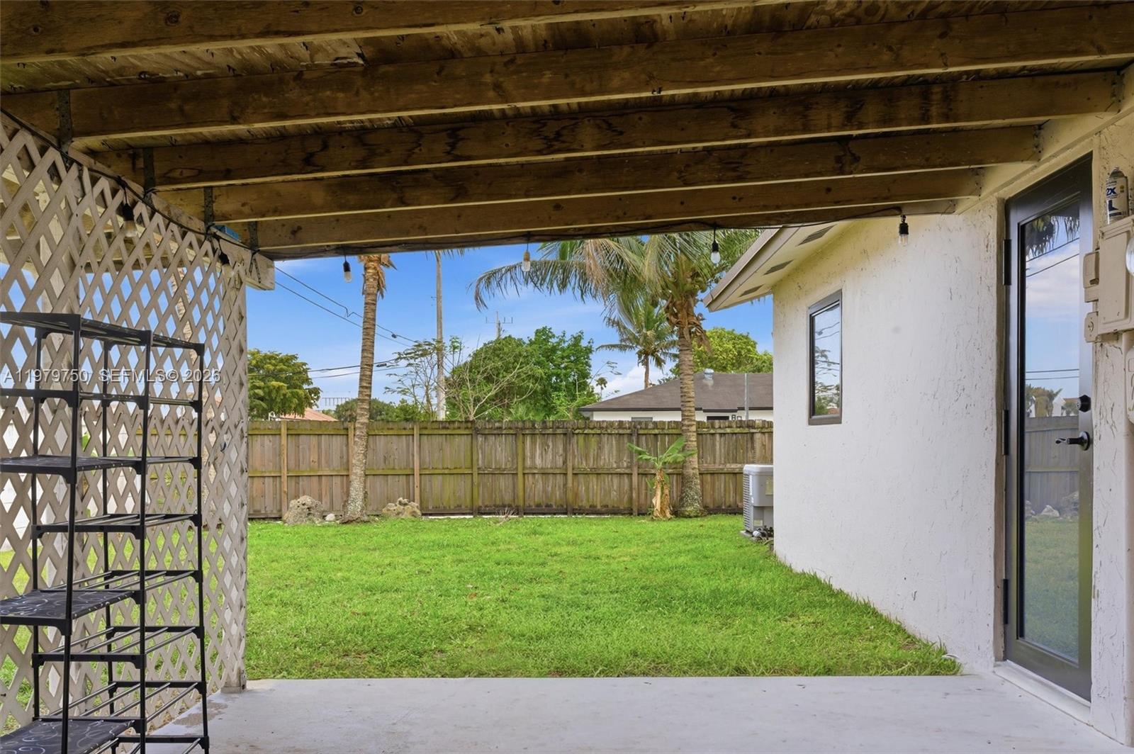 NORTH LAUDERDALE VILLAGE - Residential