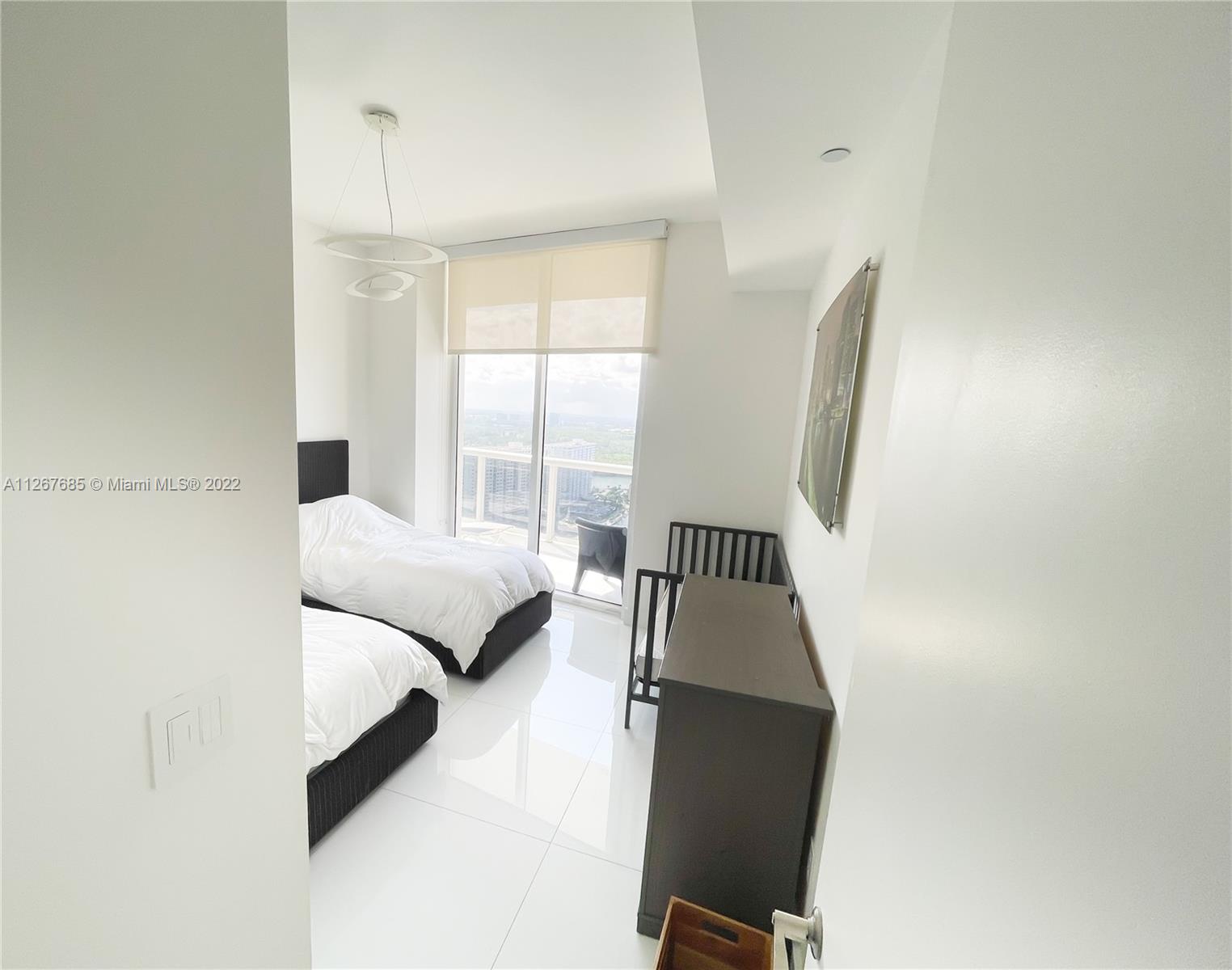 TDR TOWER II CONDO - Residential
