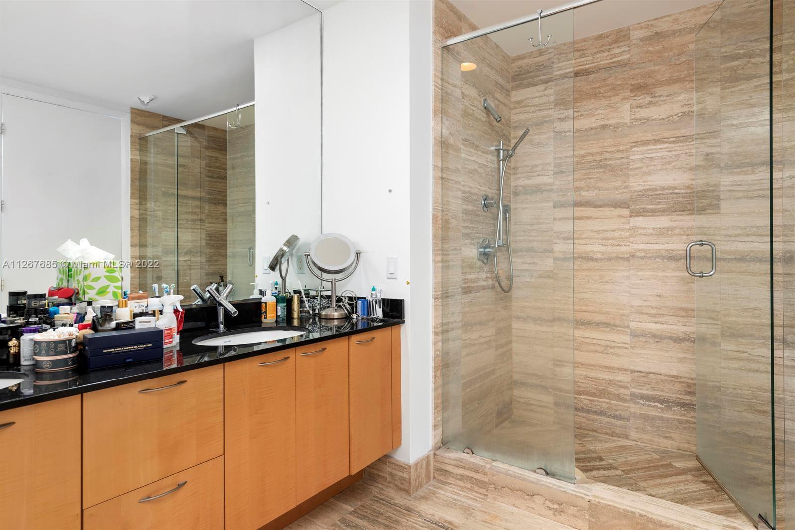 TDR TOWER II CONDO - Residential