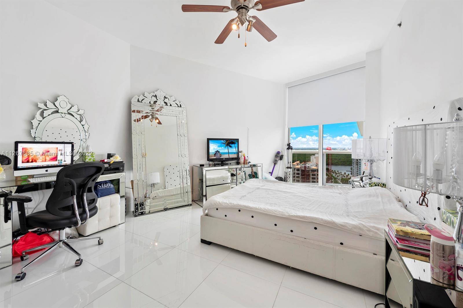 TDR TOWER II CONDO - Residential